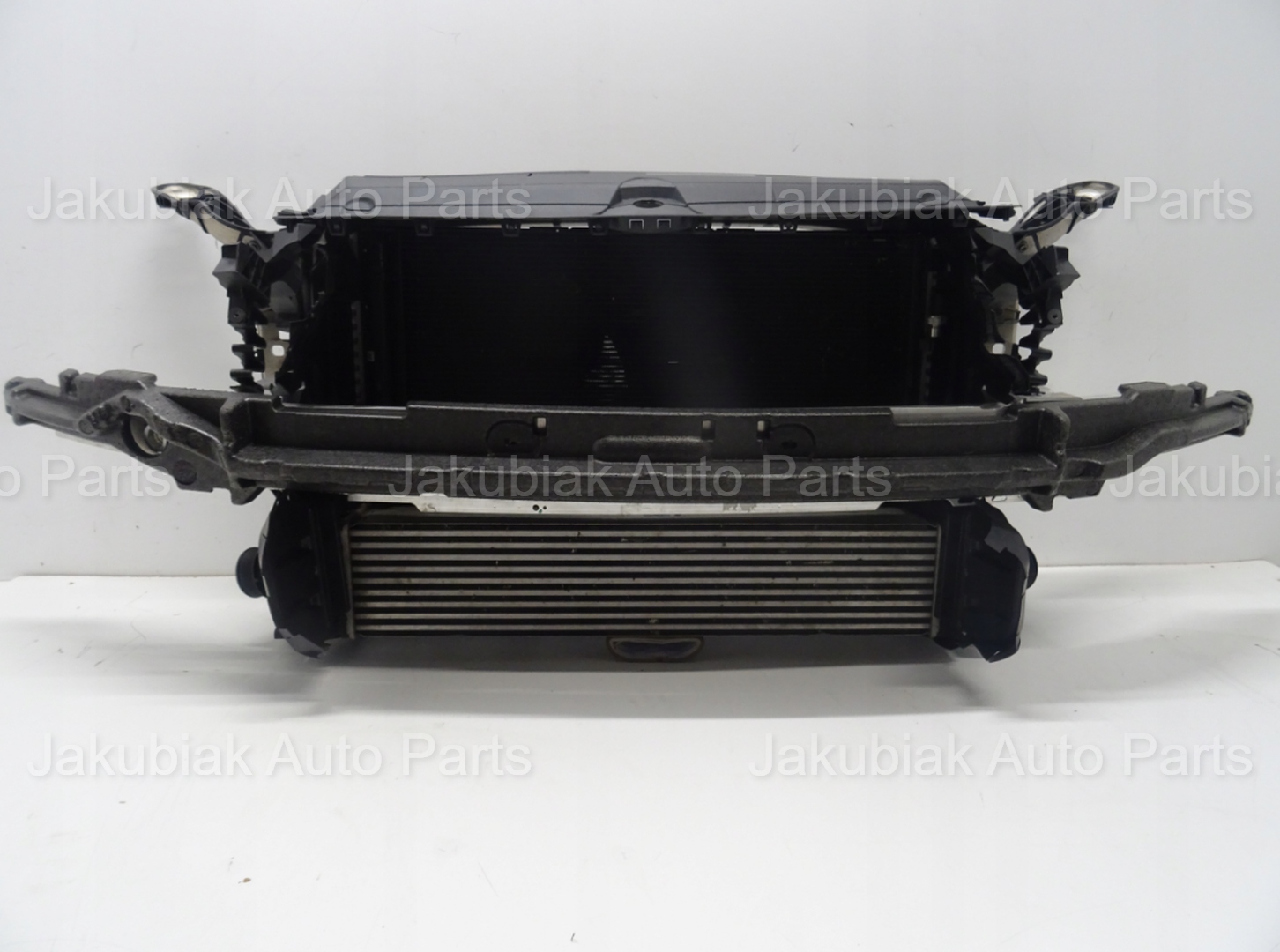 AUDI A6 C8 4K WZMOCNIENIE PAS PRZEDNI KOMPLETNY CHŁODNICE WENTYALTORY 3.0