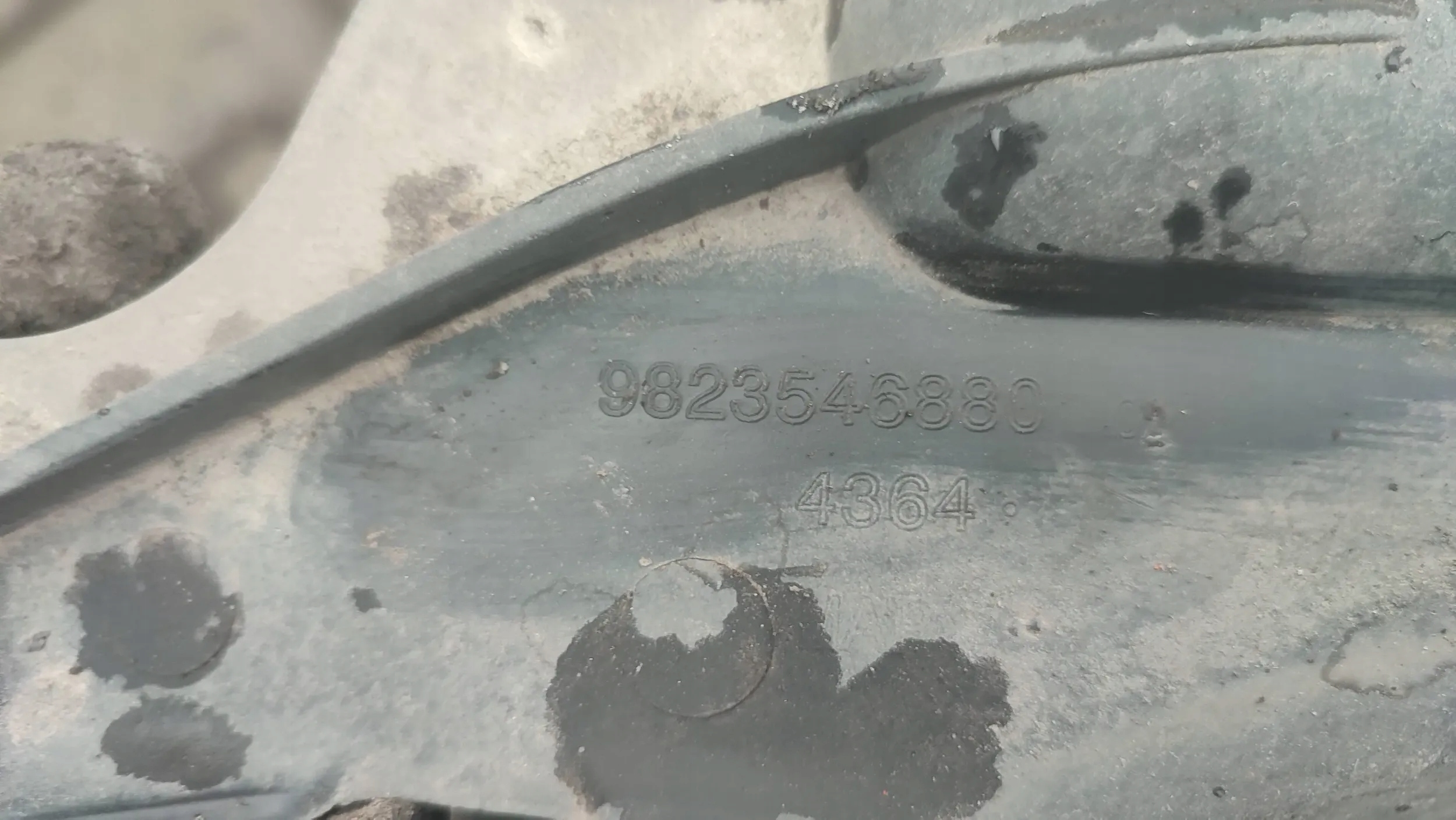 Opel Corsa F 1.2 22r. rear part side left cover chassis