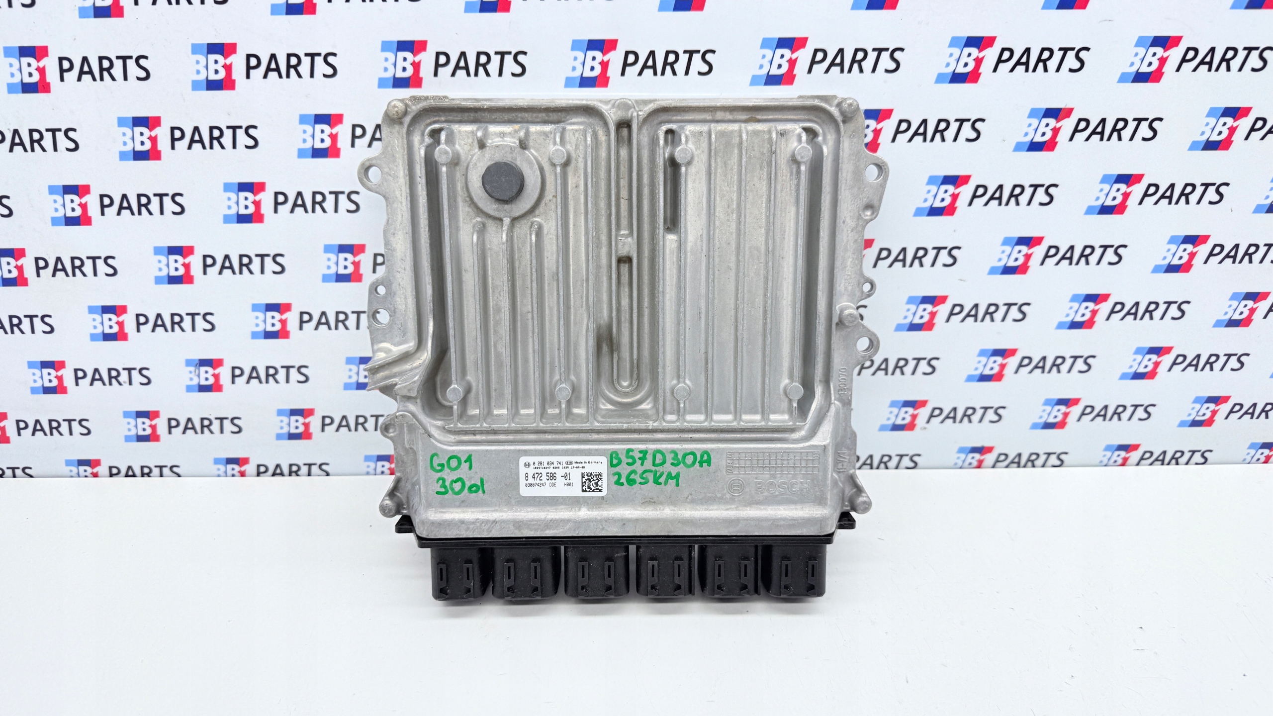 BMW G01 G02 G30 control unit computer of the engine B57D30A 265KM 30d 530d 8472586