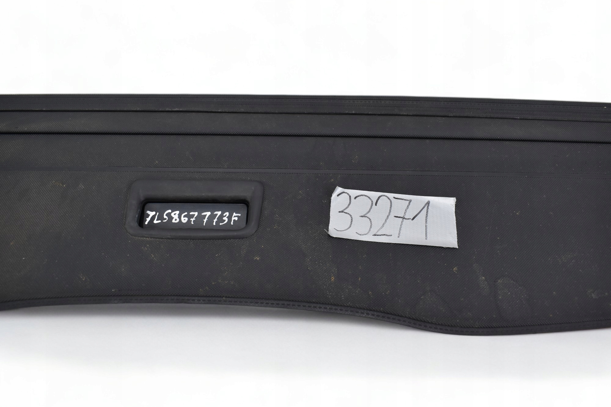rear blinds boot VOLKSWAGEN TOUAREG and 7L6867773F