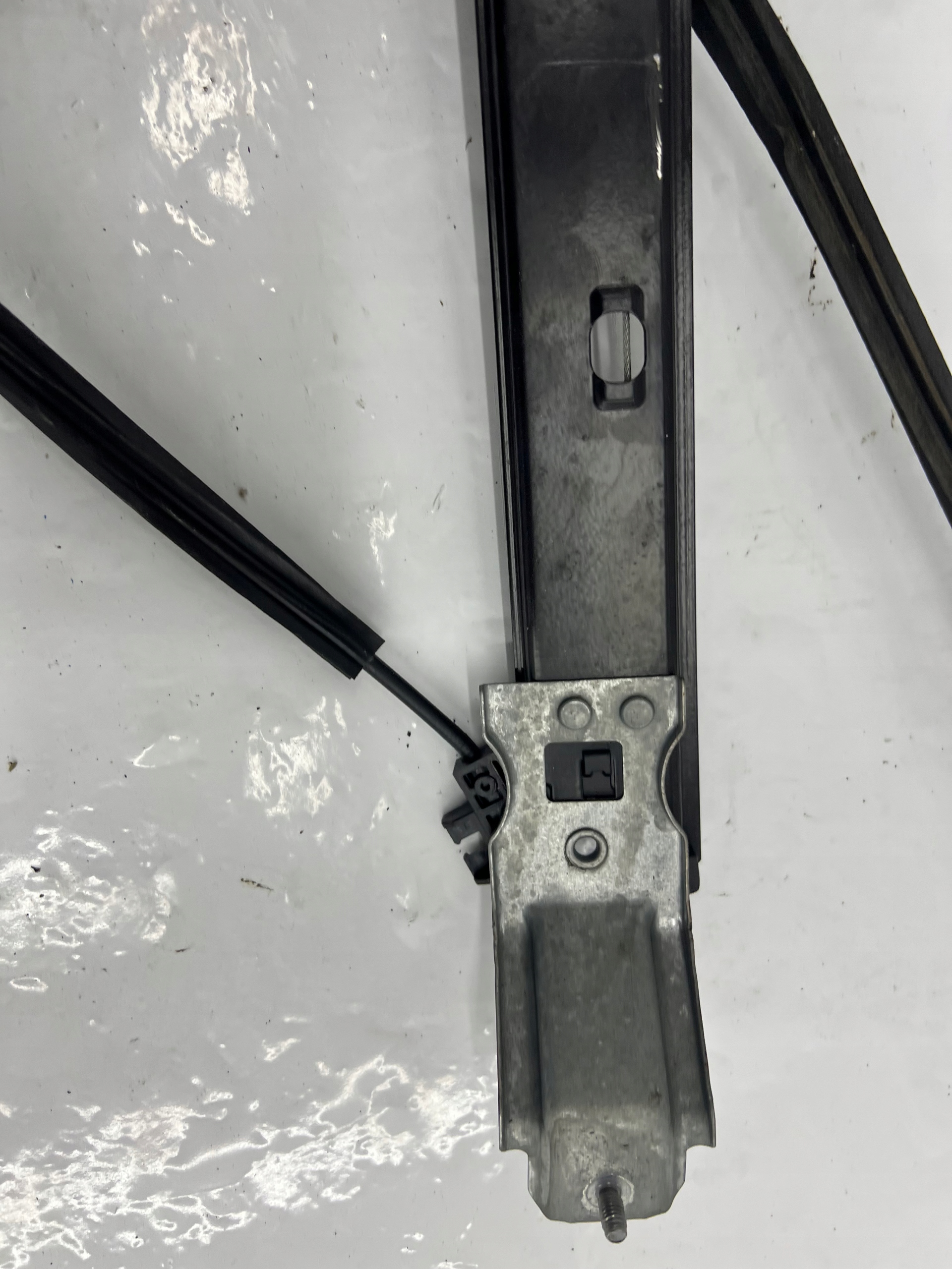VOLKSWAGEN T-CROSS window regulator left front front 2GM837461A 2Q2959405B