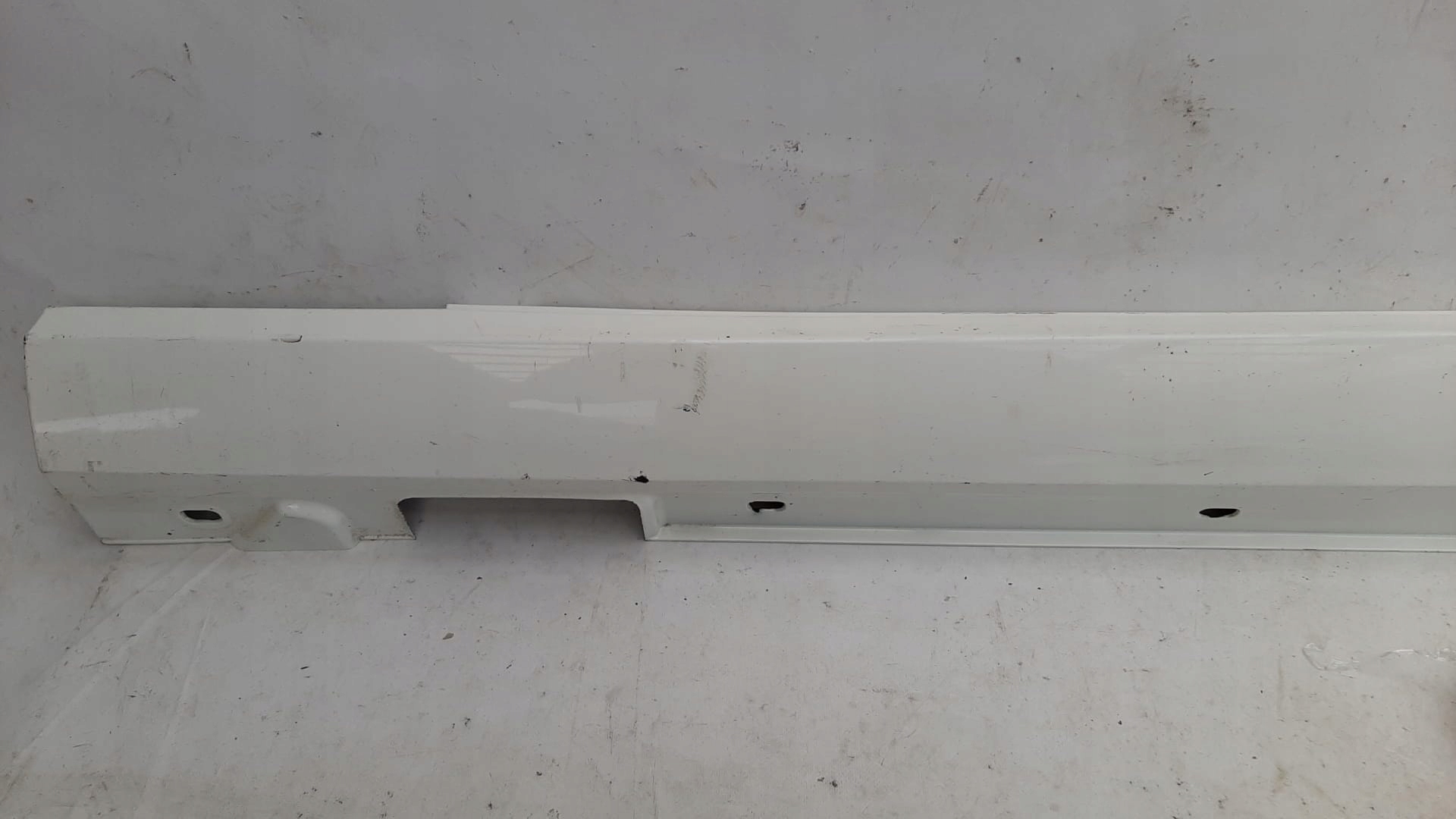 MERCEDES E-KLASA W212 09-16 threshold left moulding threshold left A2126900140