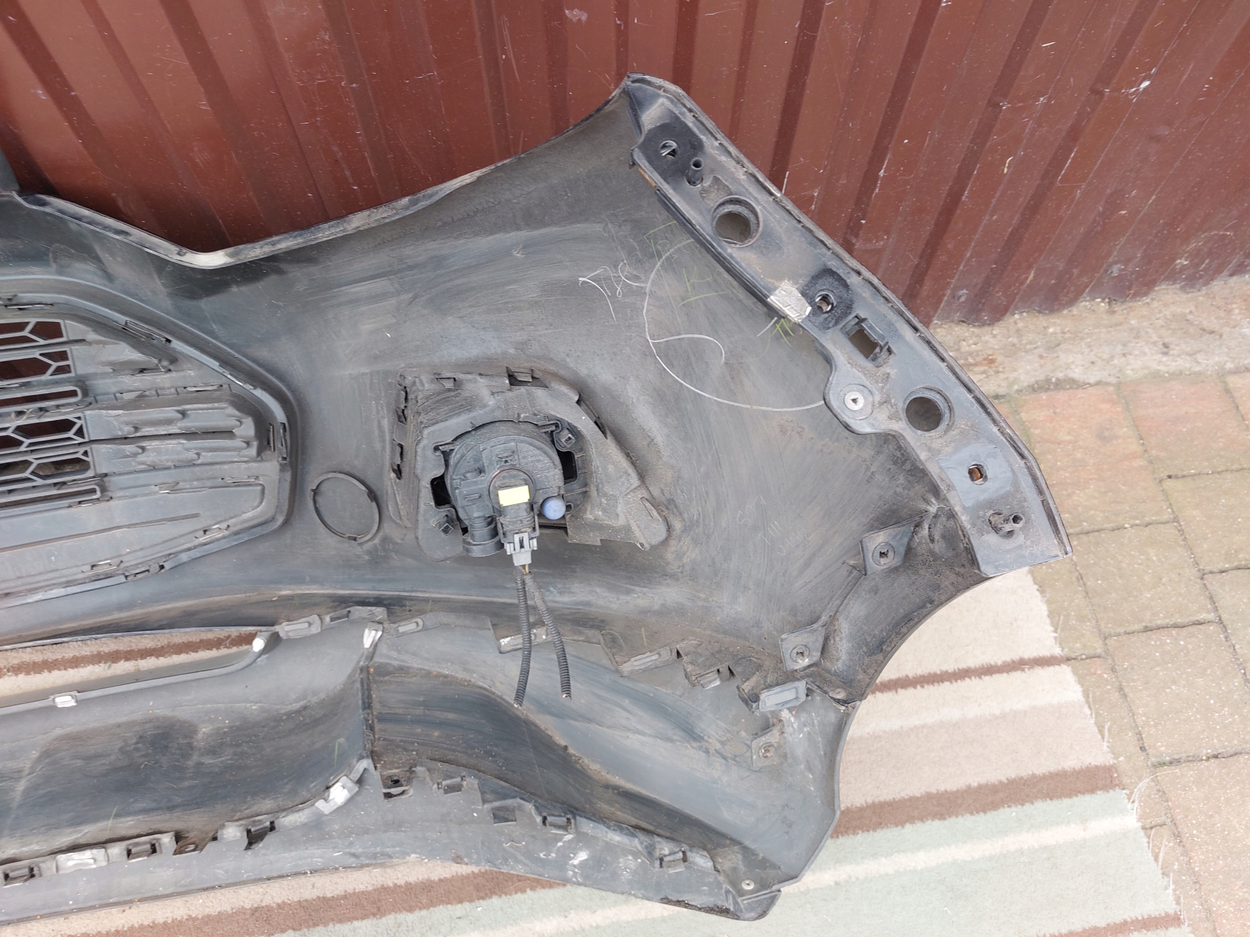 Frontstoßstange FORD ECOSPORT 12-17r schwarzer AA