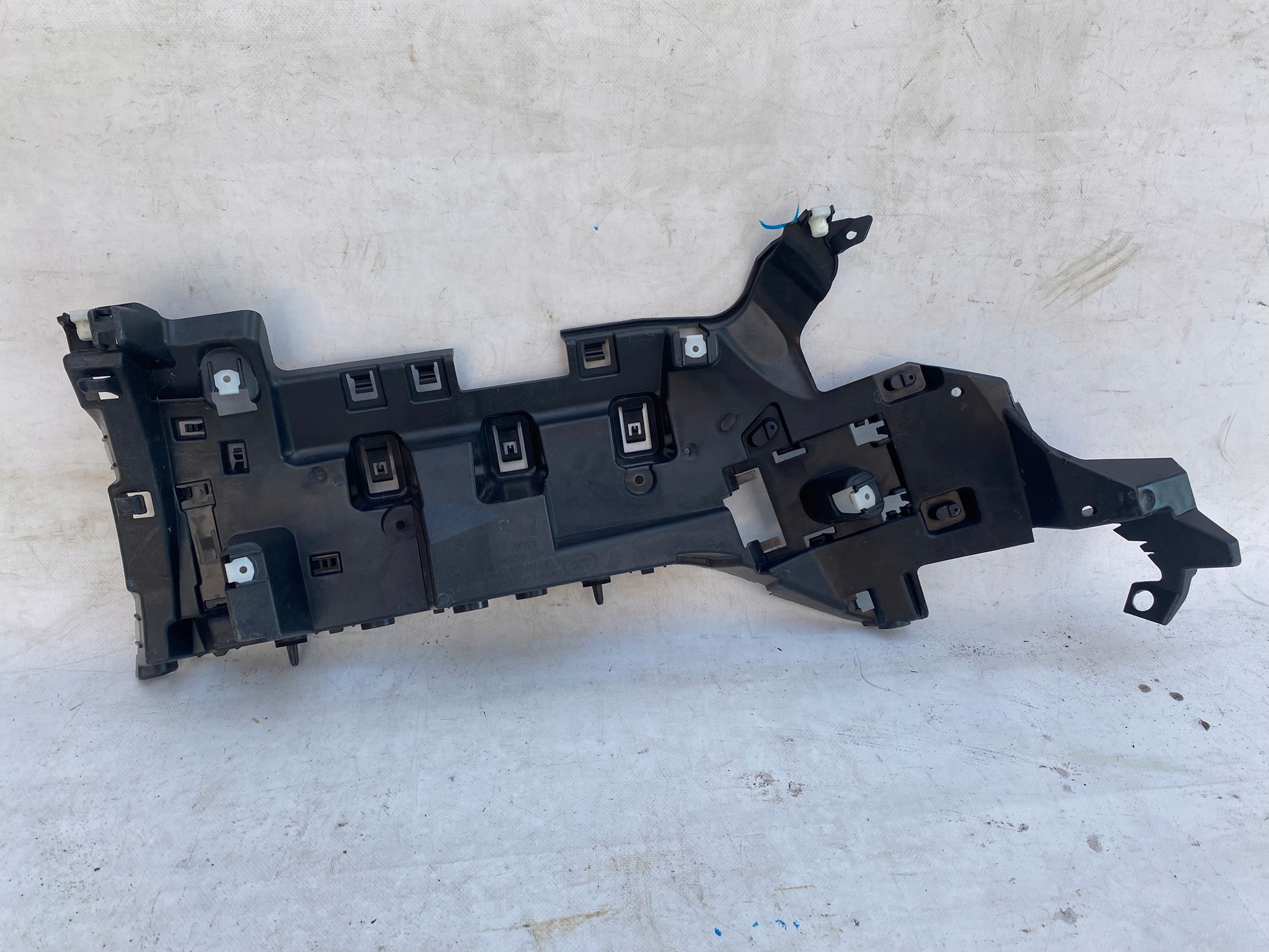 LAND ROVER DISCOVERY 5 console holder bumper left rear part