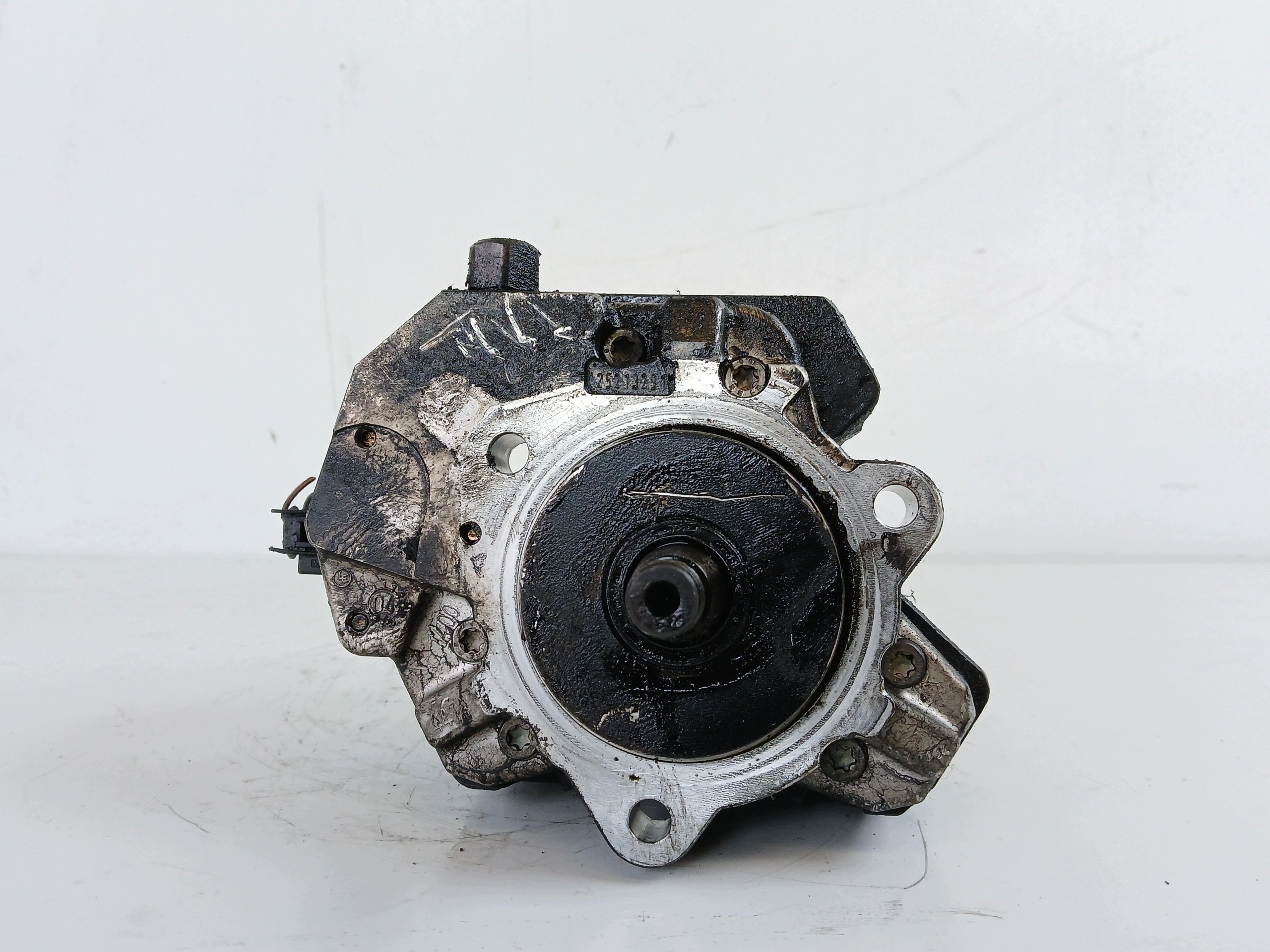 BMW E46 E90 E60 E87 2.0 D Einspritzpumpe 7788670