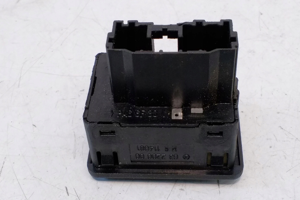 mirror control switch button MITSUBISHI SPACE STAR 03 2200 00