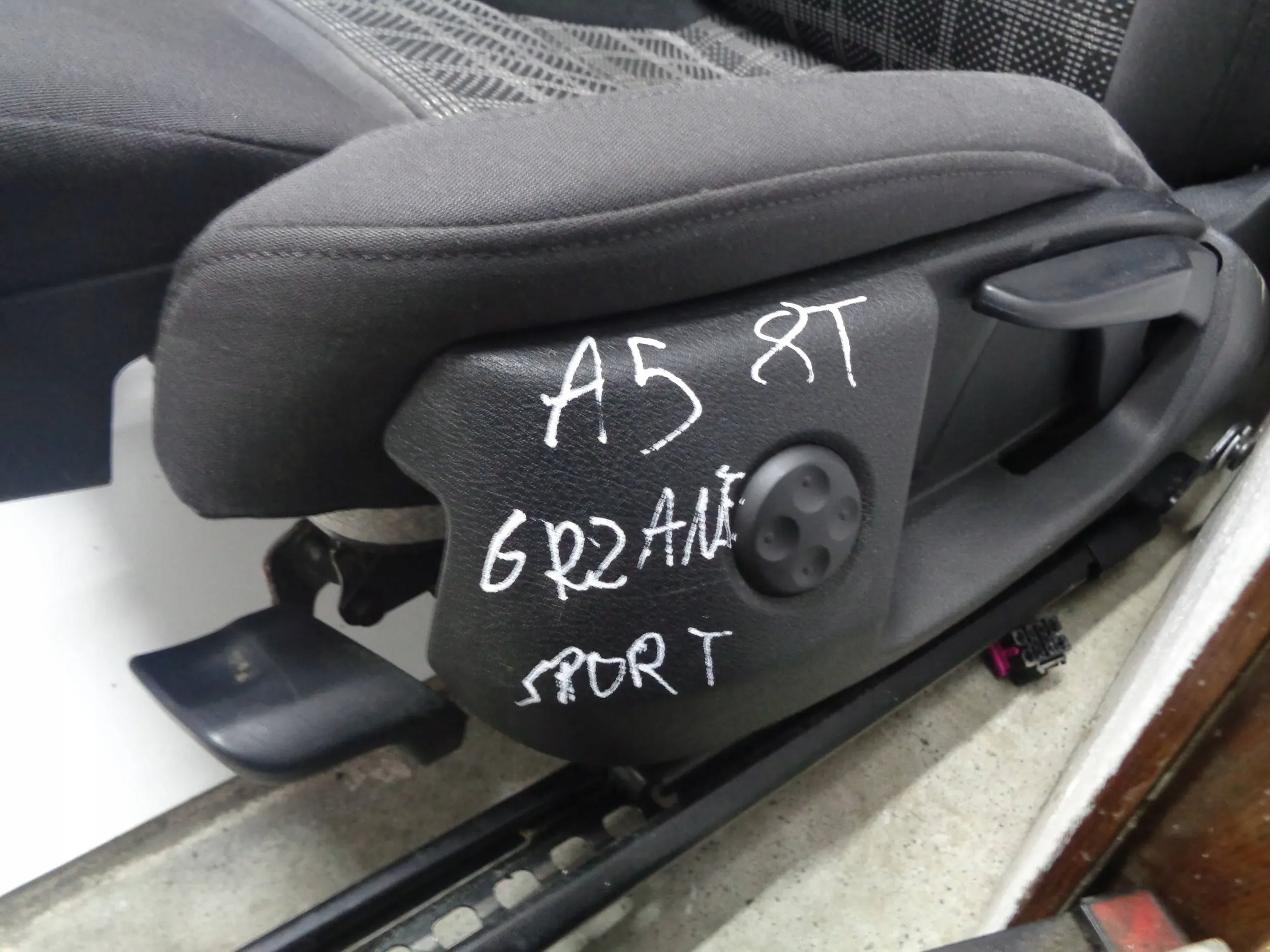 Audi A5 8T 8F 5D SPORTBACK Siège SPORTSIZE