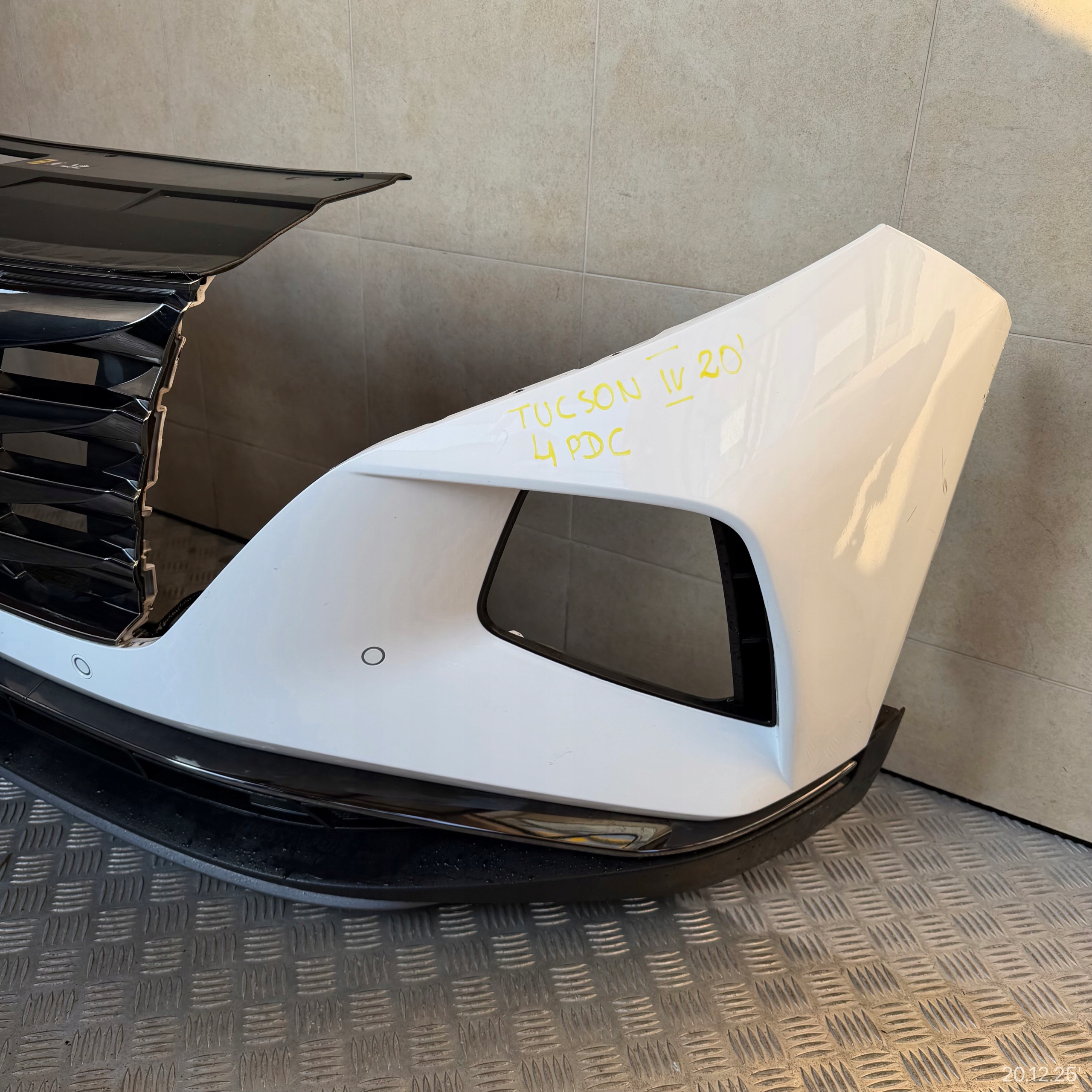 front bumper complete HYUNDAI TUCSON IV 2023 ROK 4 PDC