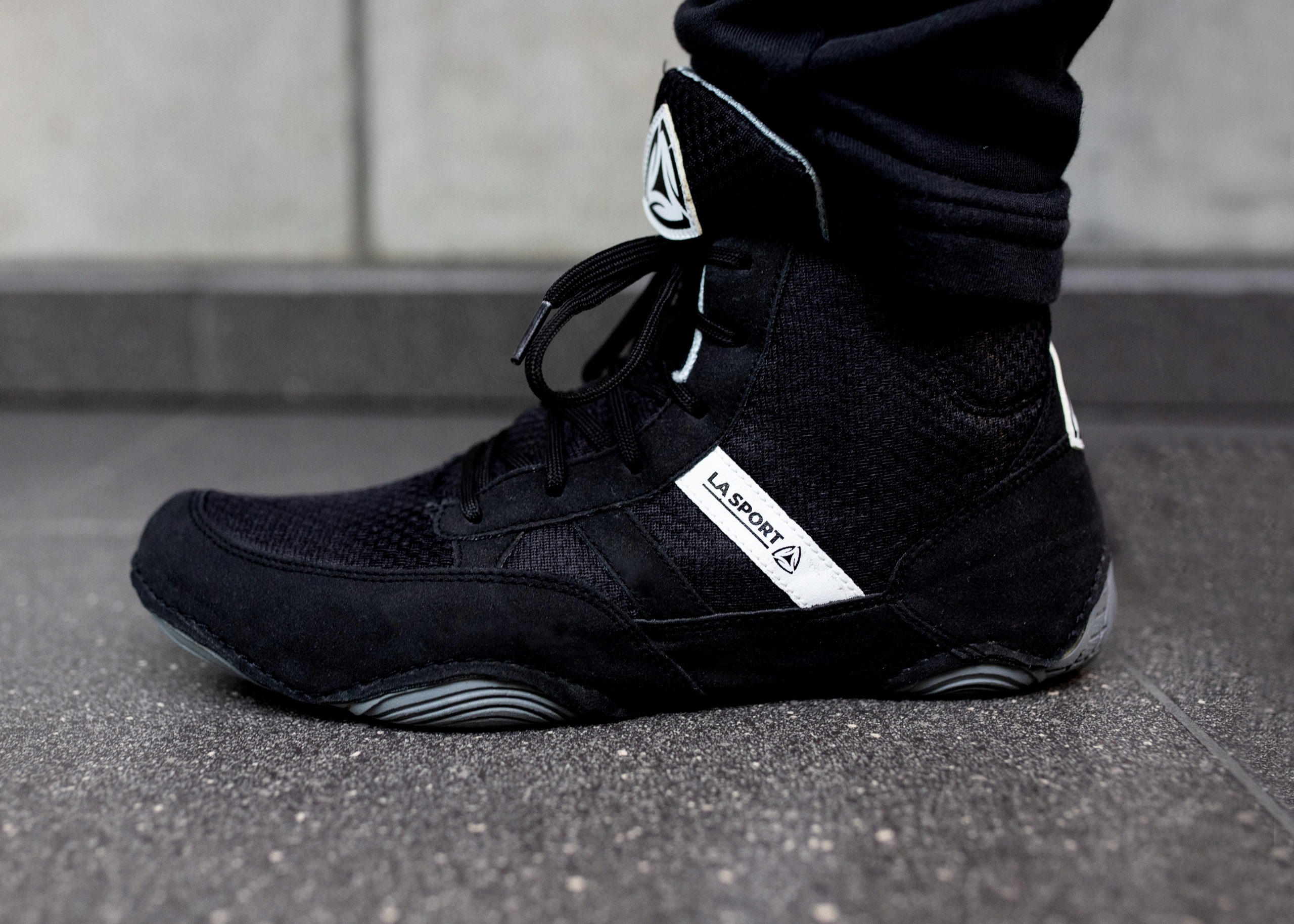 LA SPORT BUTY ZAPAŚNICZE KRAV MAGA BOKS MMA 37 czarne Rozmiar 37