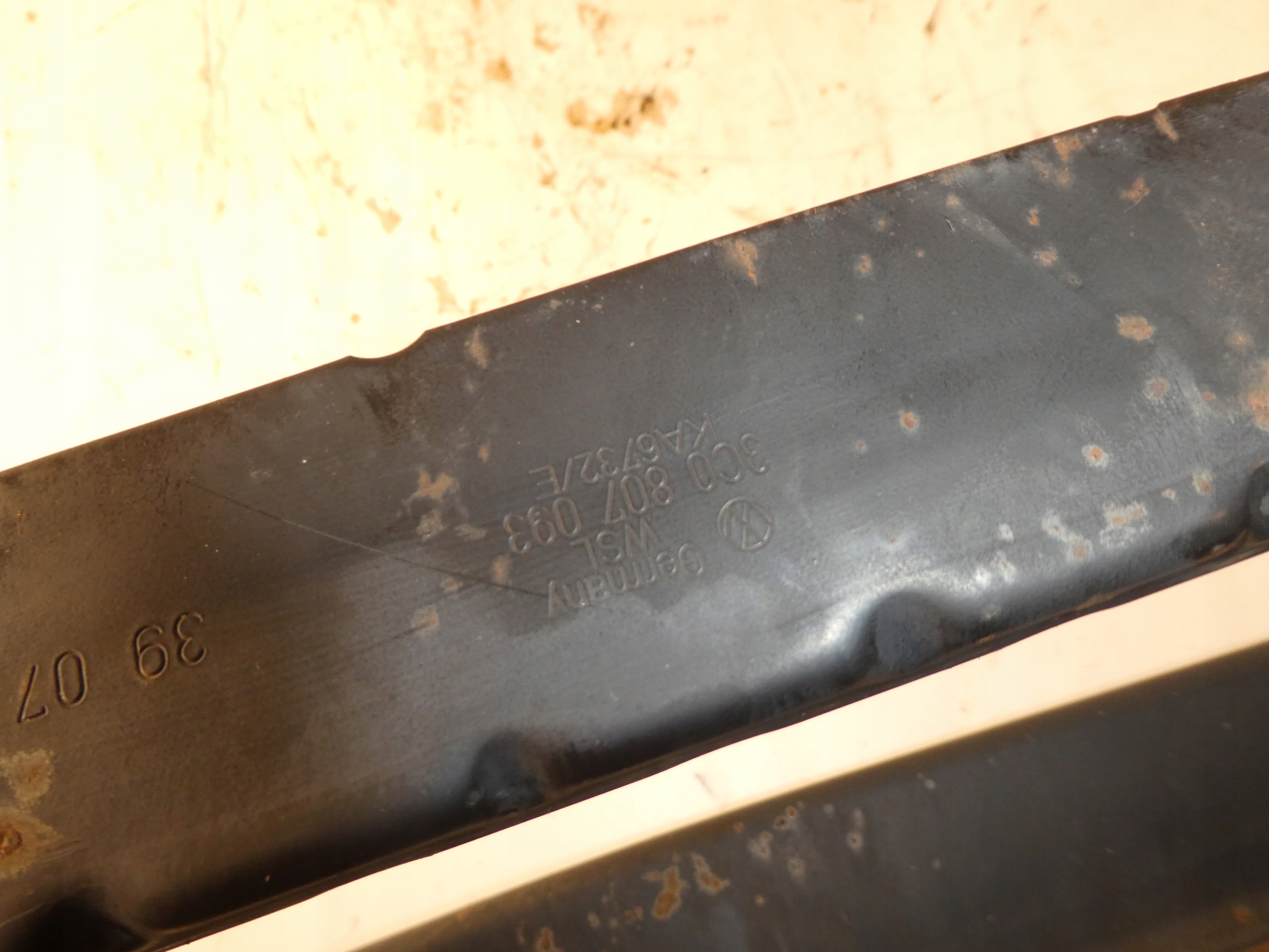 bumper support front VW PASSAT B6 3C0807093