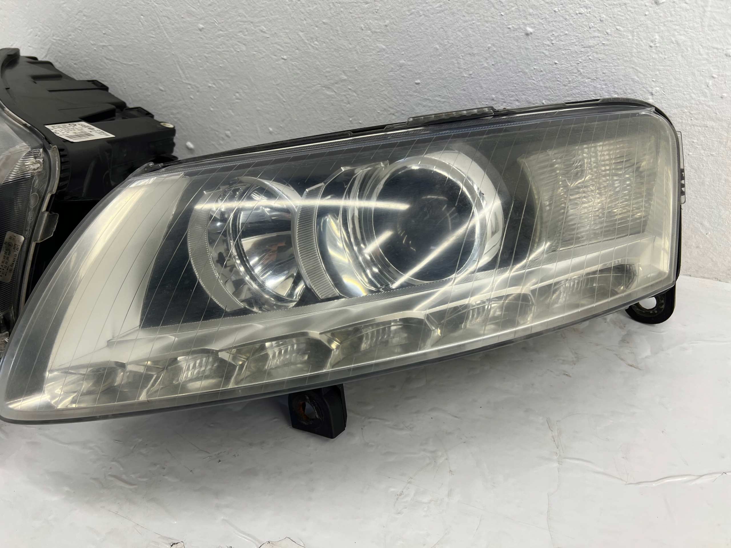 AUDI A6 C6 LIFT light XENON front right + left 4F0941030CP EUROPA