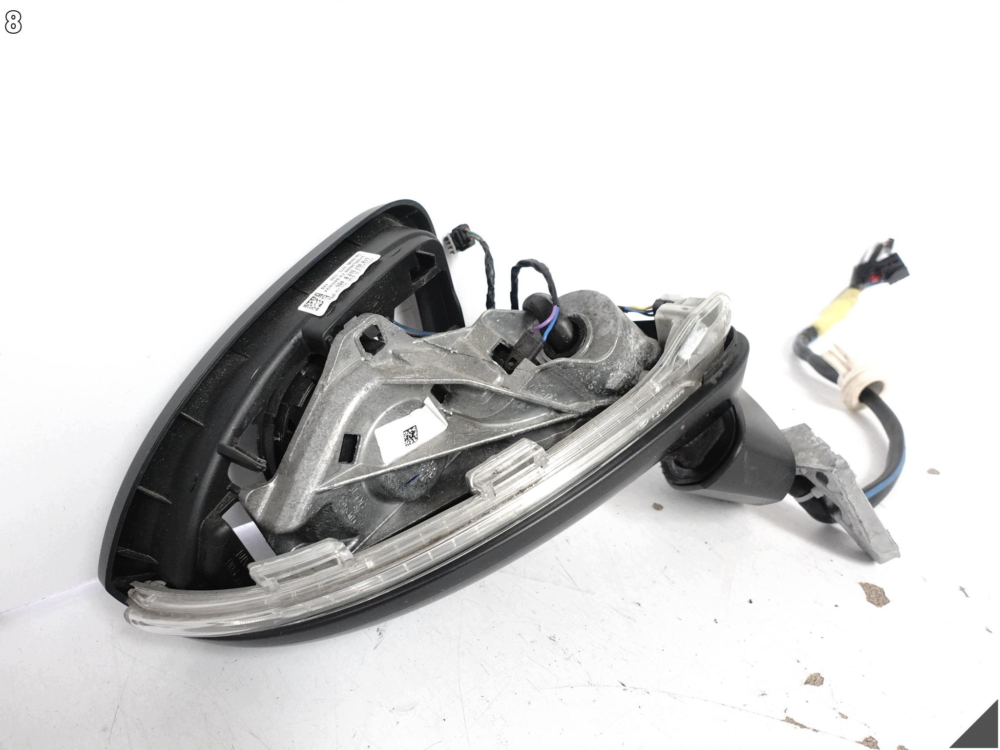 VW TOURAN II 2 5TB 15- mirror right indicator support 13+2=15 PIN EU