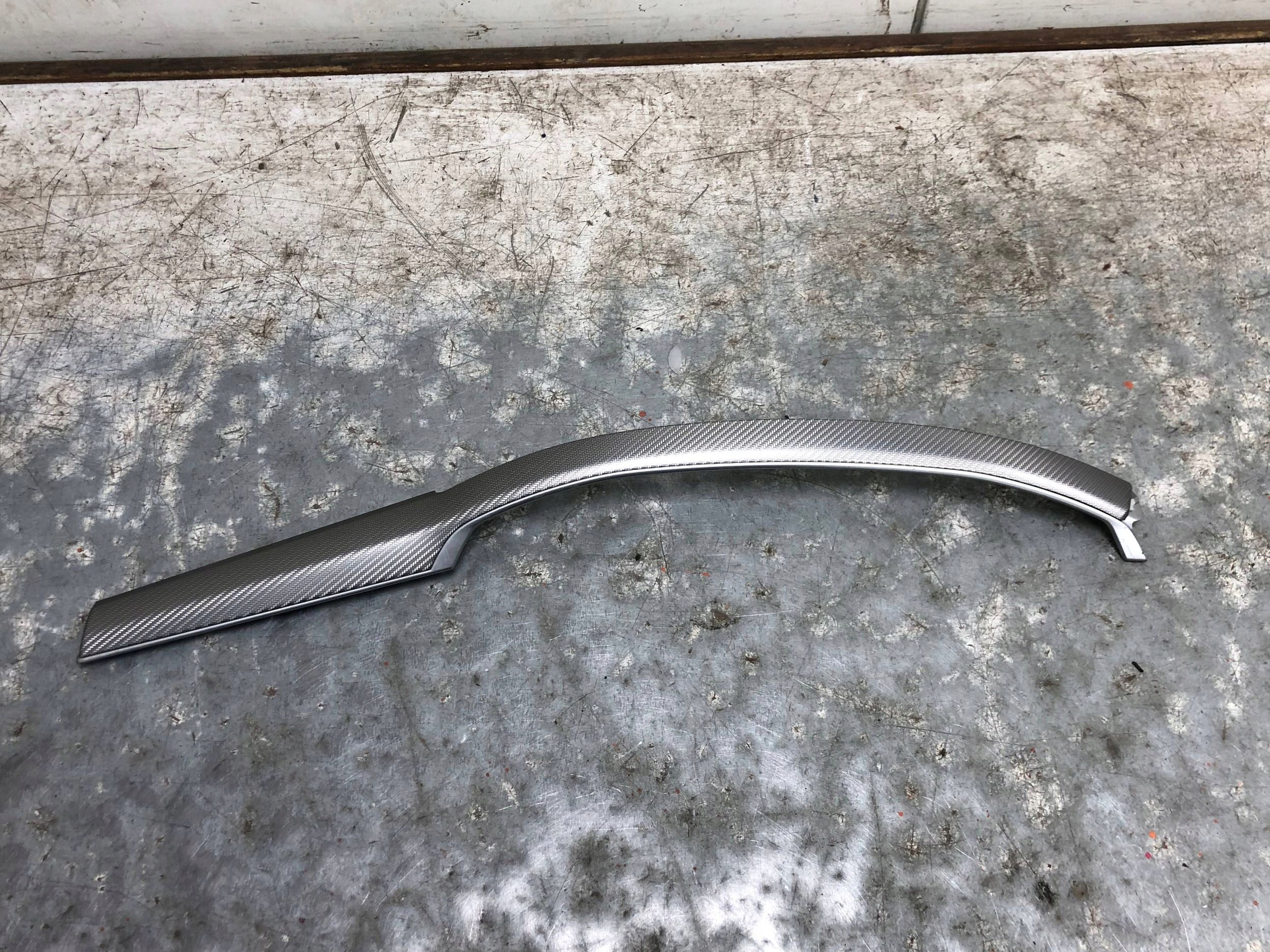 moulage DEKOR console XVC VW ARTEON 3G8854381A