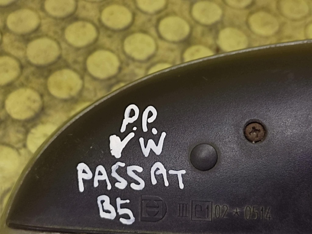VW PASSAT B5 Spiegel rechts 5 PIN