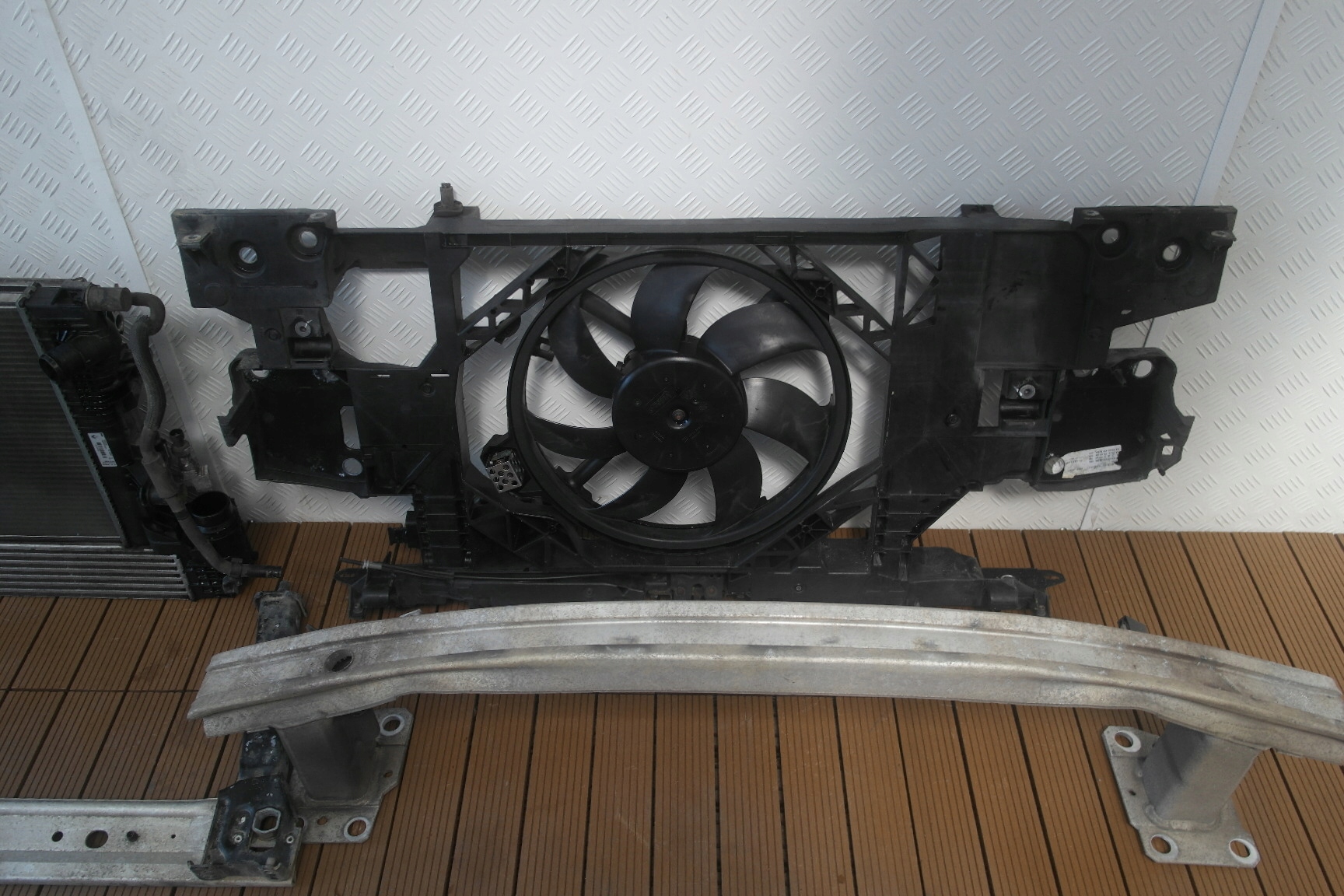 RENAULT MEGANE III 08-16 1.5 DCI support panel for radiators radiator siders pillar OE