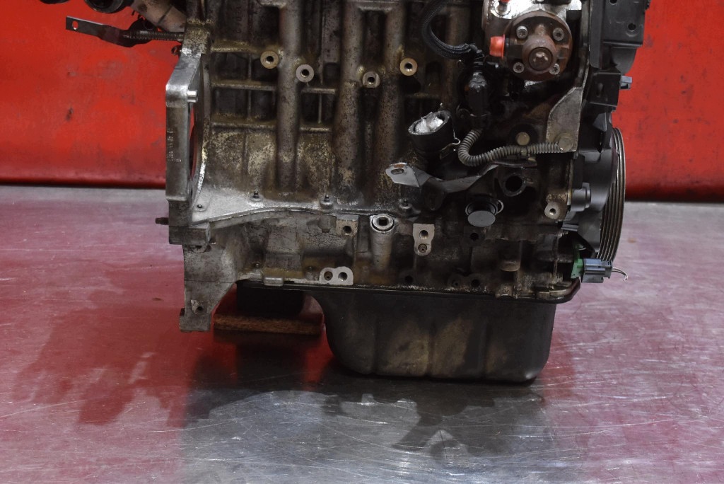 engine DIESEL BH01 pump 9811347380 PEUGEOT 308 2 II T9 1.6 HDI 120 KM FILM