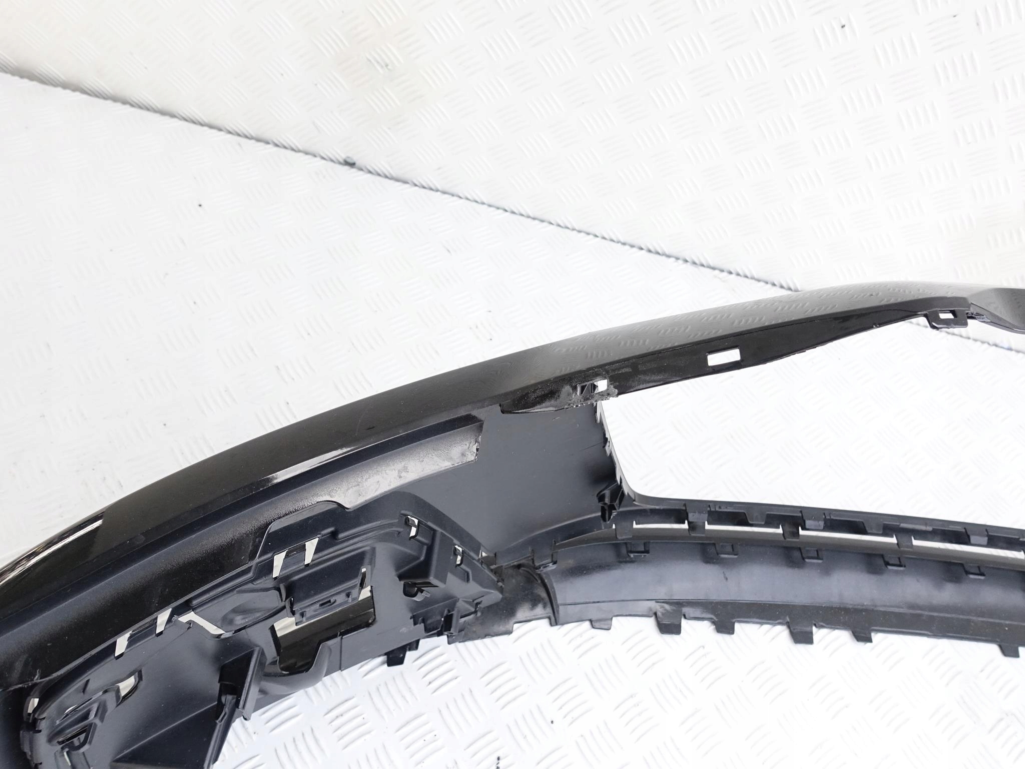 AUDI A1 82A 18- bumper 82A807437A front ZWYKLY BASIS