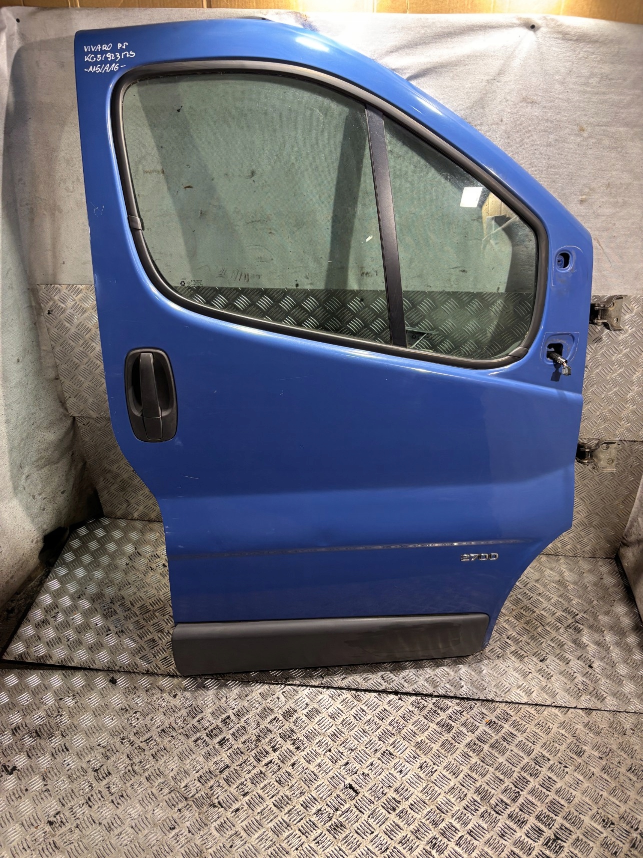 door right front Opel Vivaro A k: 23U