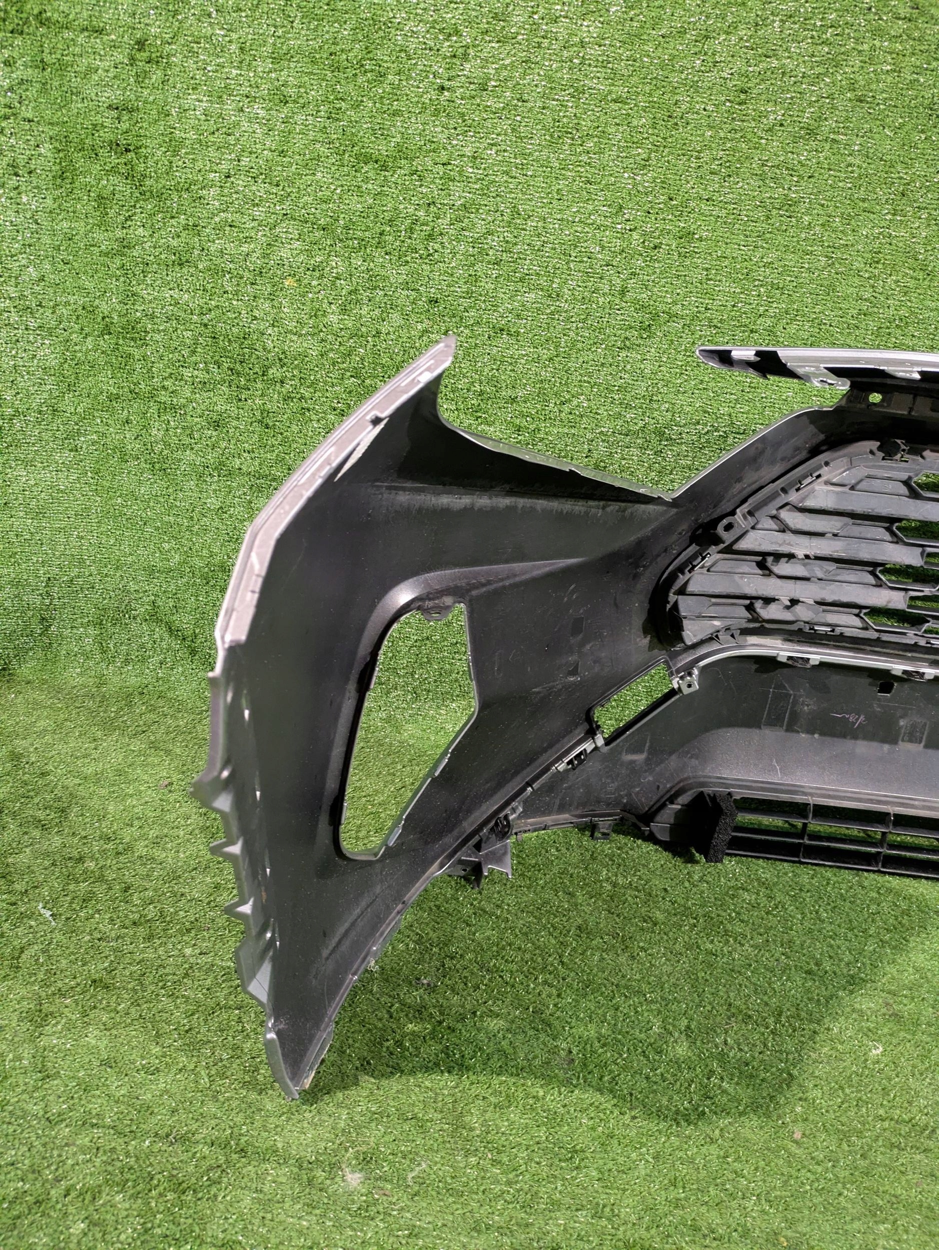 front bumper front TOYOTA RAV4 V without pdc 18- NR.8330