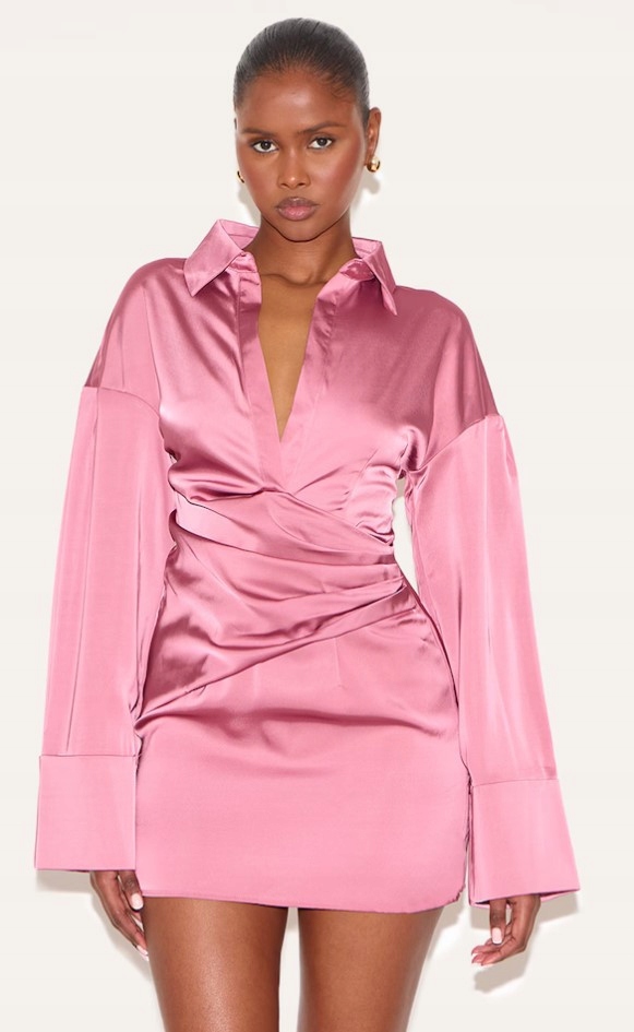 Růžové Saténové Lesklé Šaty Prettylittlething 36