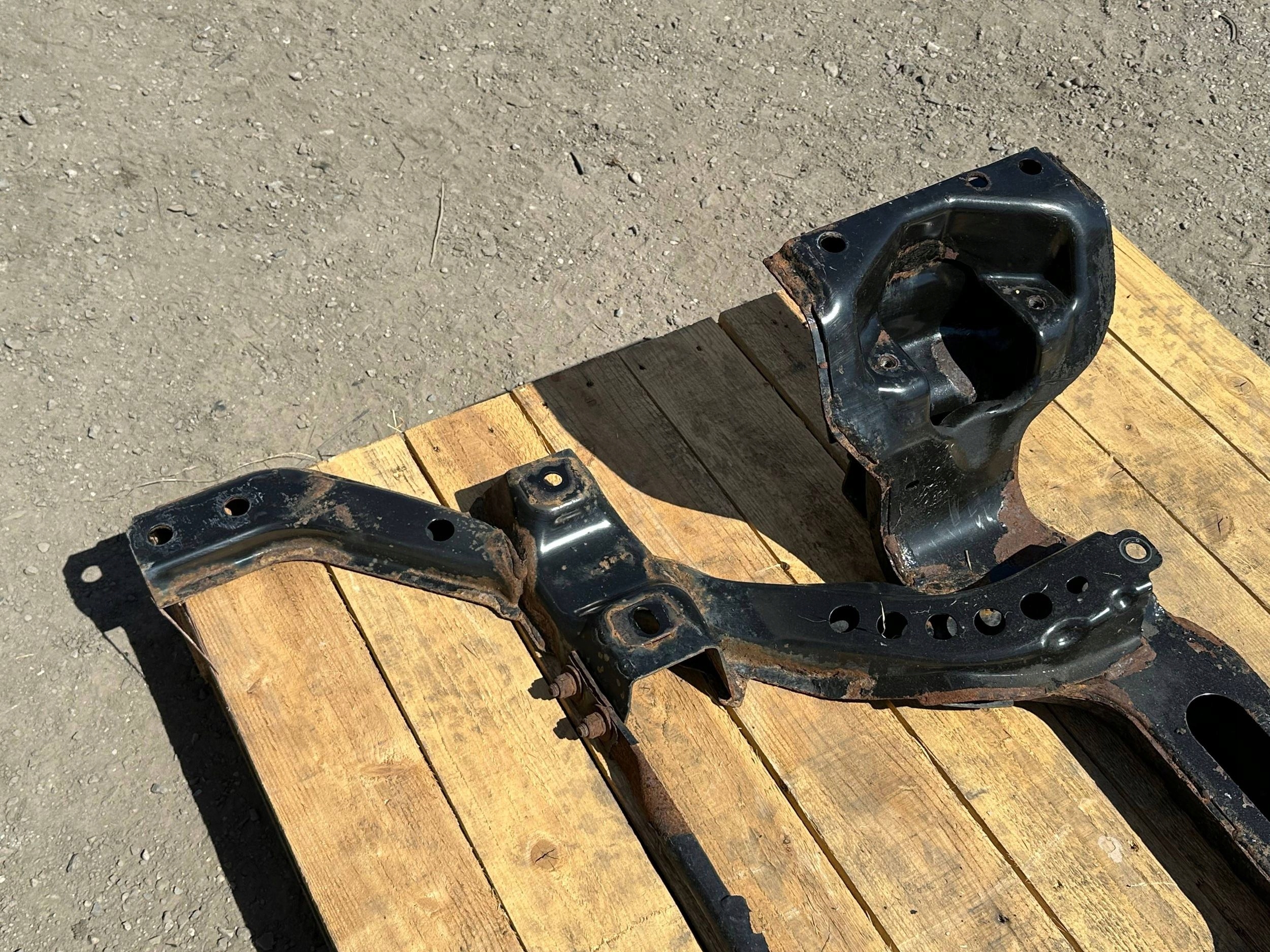 axle beam subframe sider front front Ford Mustang V 2011 - 2014