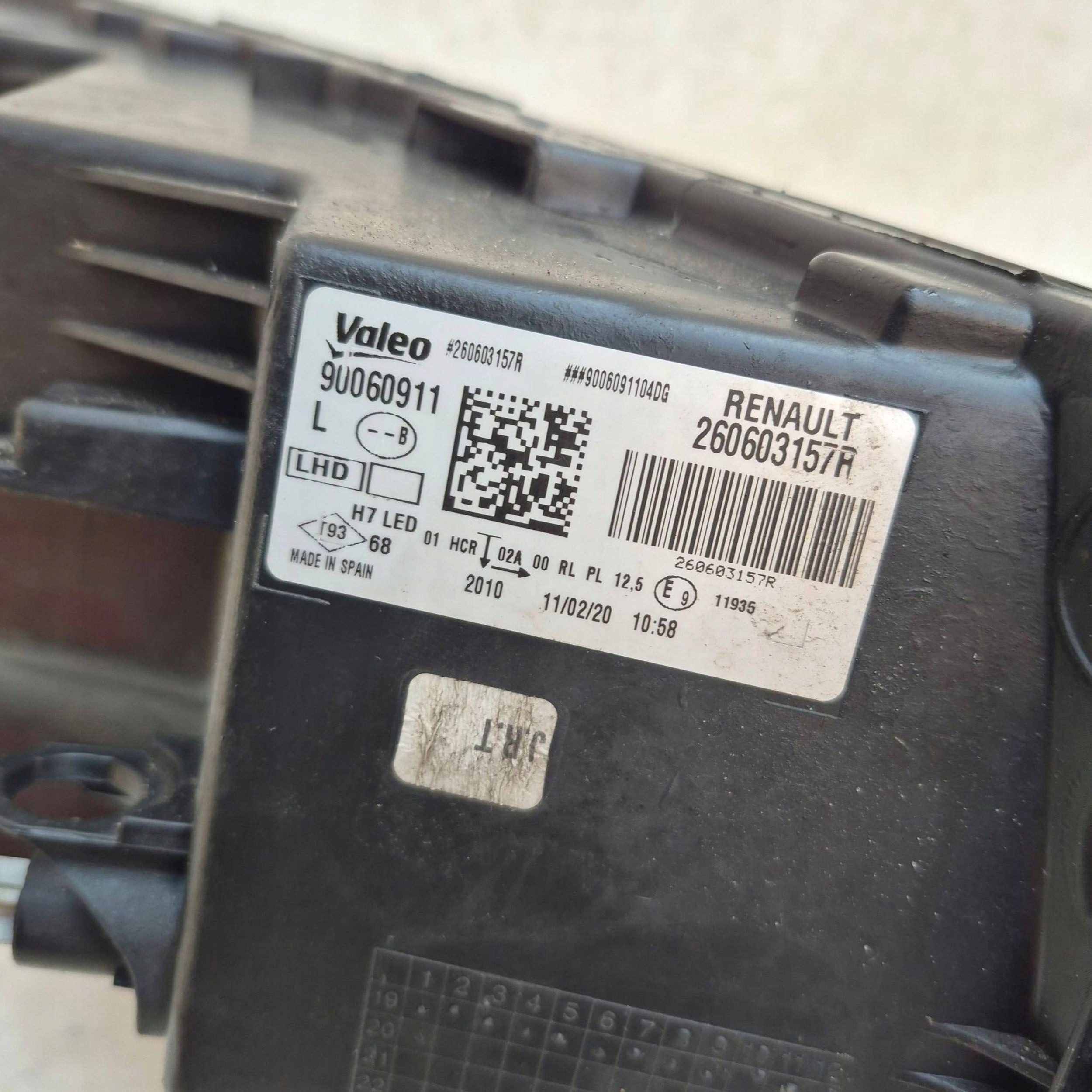 RENAULT MEGANE IV 2016- light left front front 260603157R