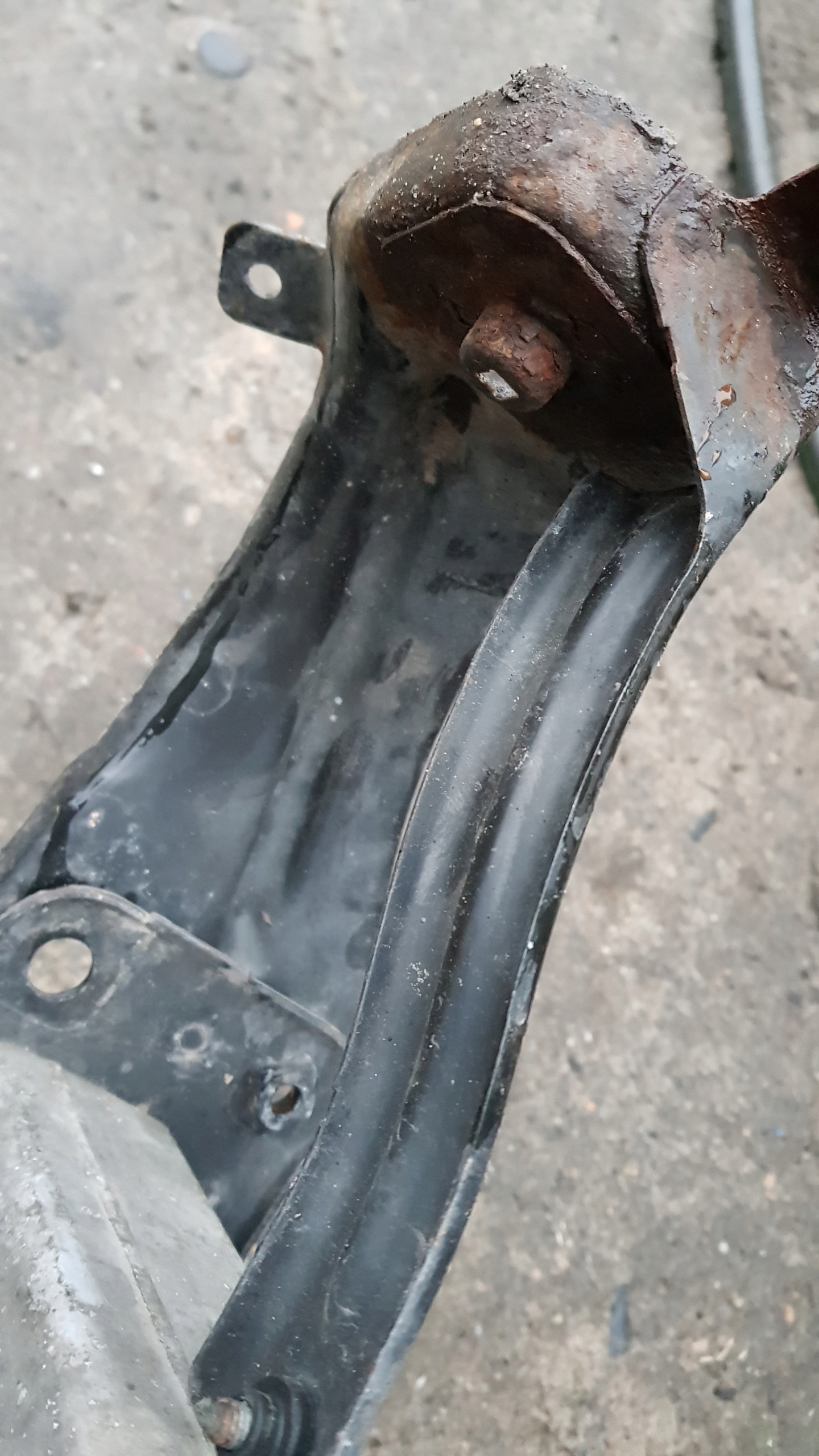 MERCEDES W211 OKULAR pillar front tip ABSORBER left