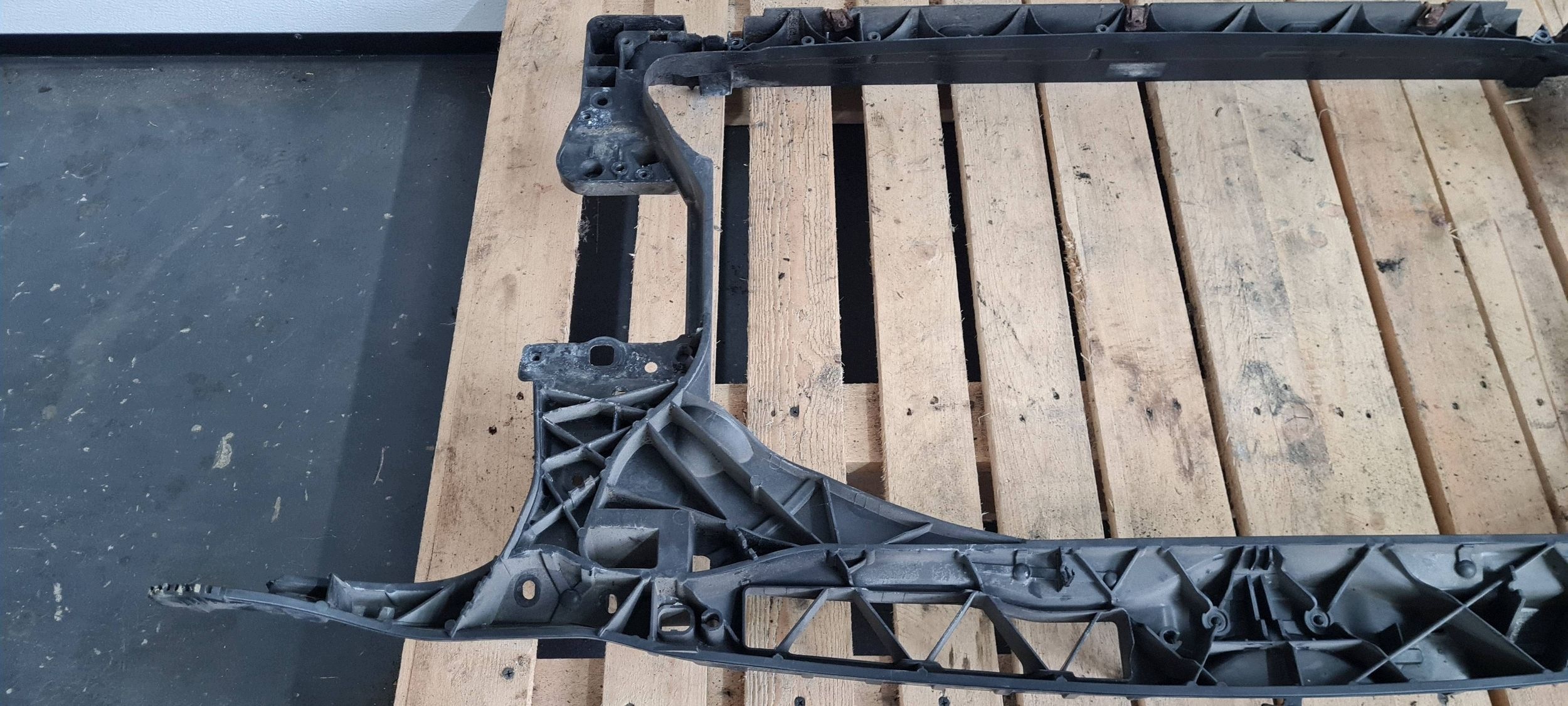 A7 4G support panel for radiators pillar iron front 4G0805594 A6 C7 4G