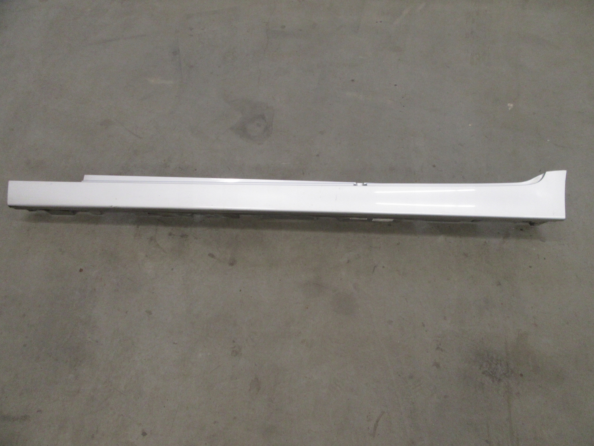 moulding cap threshold left BMW F10 F11 TITANSILBER