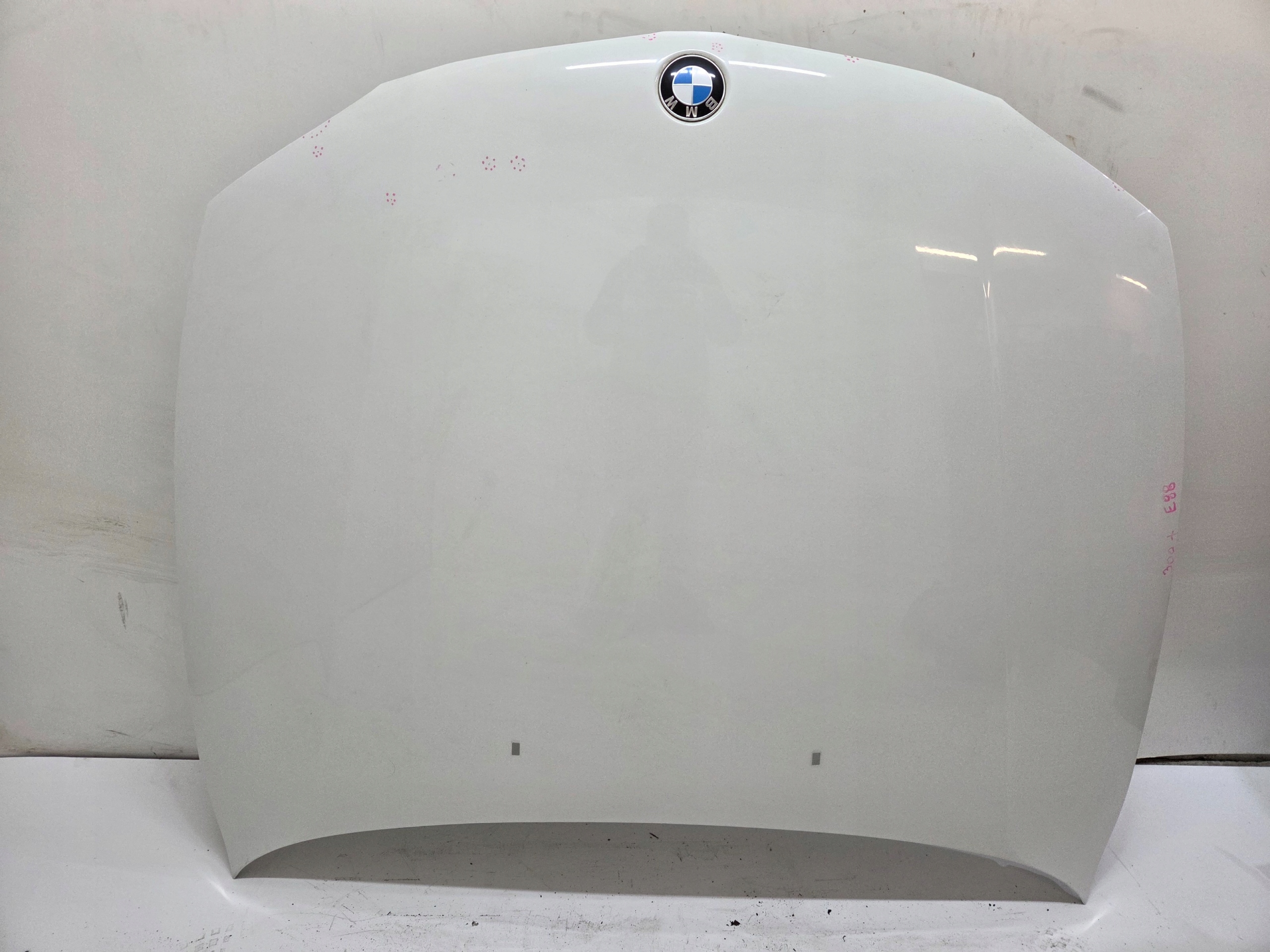 kapota BMW E88 300