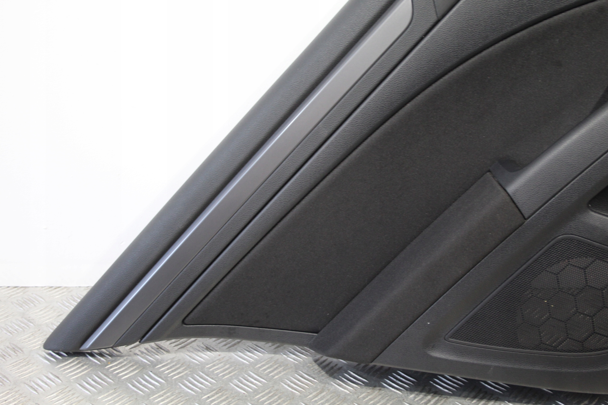 side door left rear part SKODA SUPERB II 2 3T0 3T5