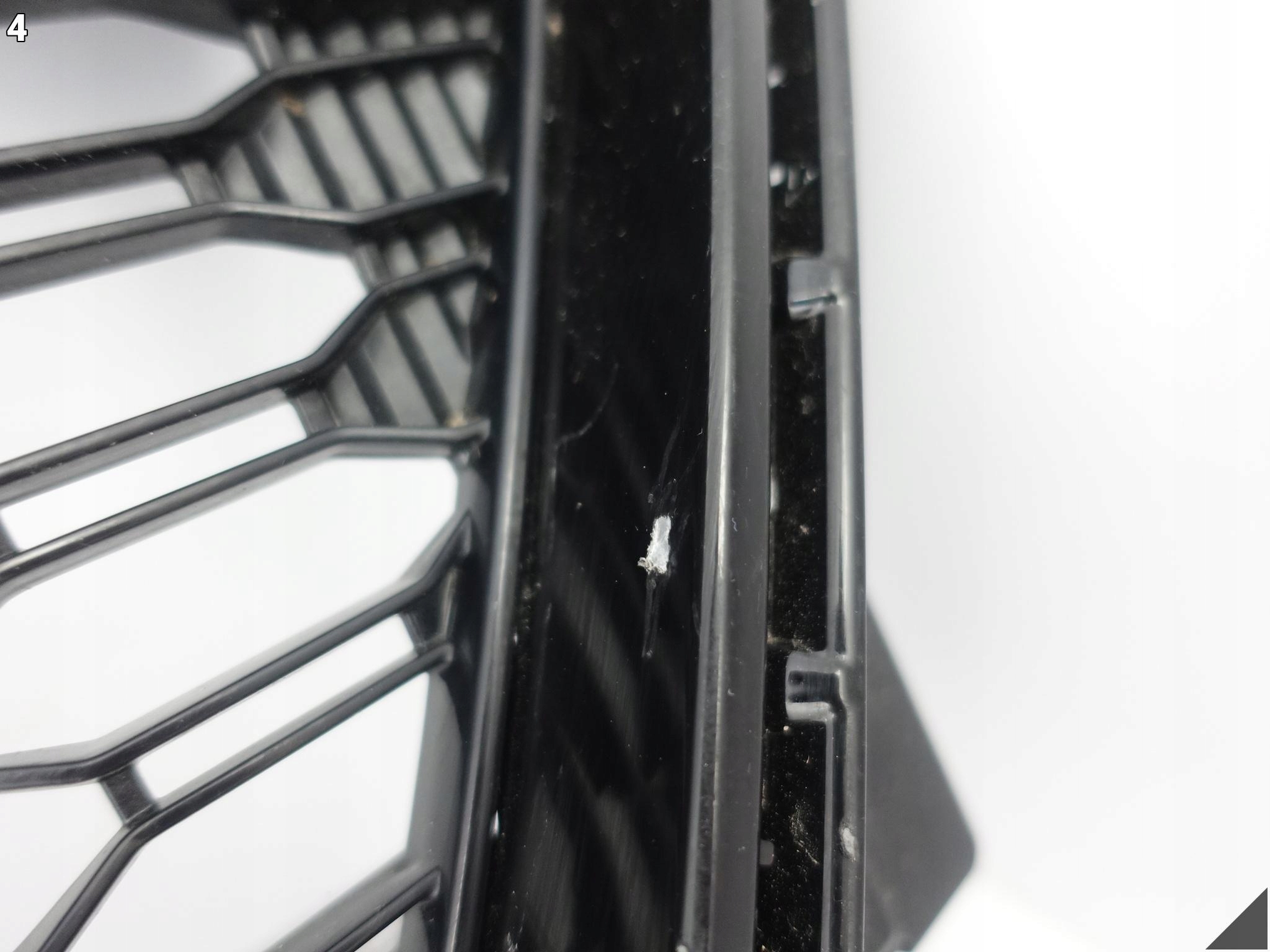 BMW X1 U11 m-packet 22- lower grid grille W bumper front below PDC