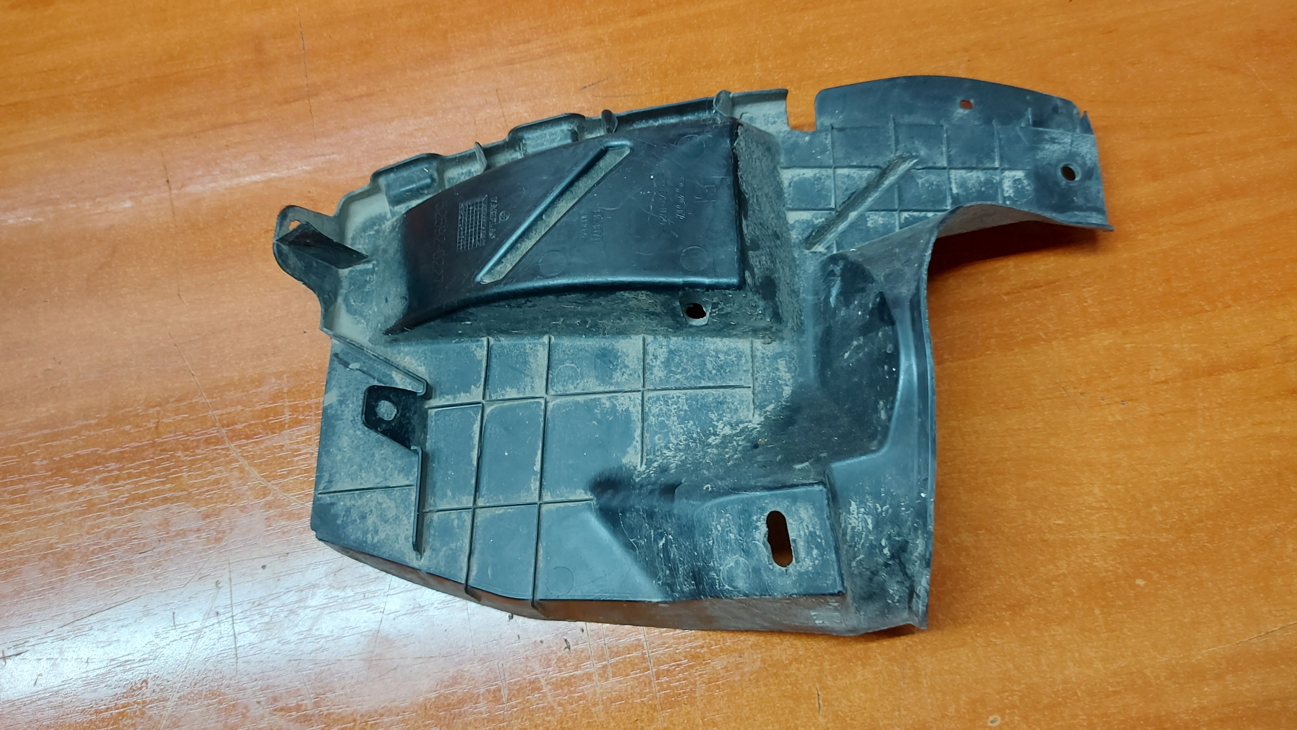 mudguard flap NADKOLA left rear part TOYOTA COROLLA E16 E18 13-19