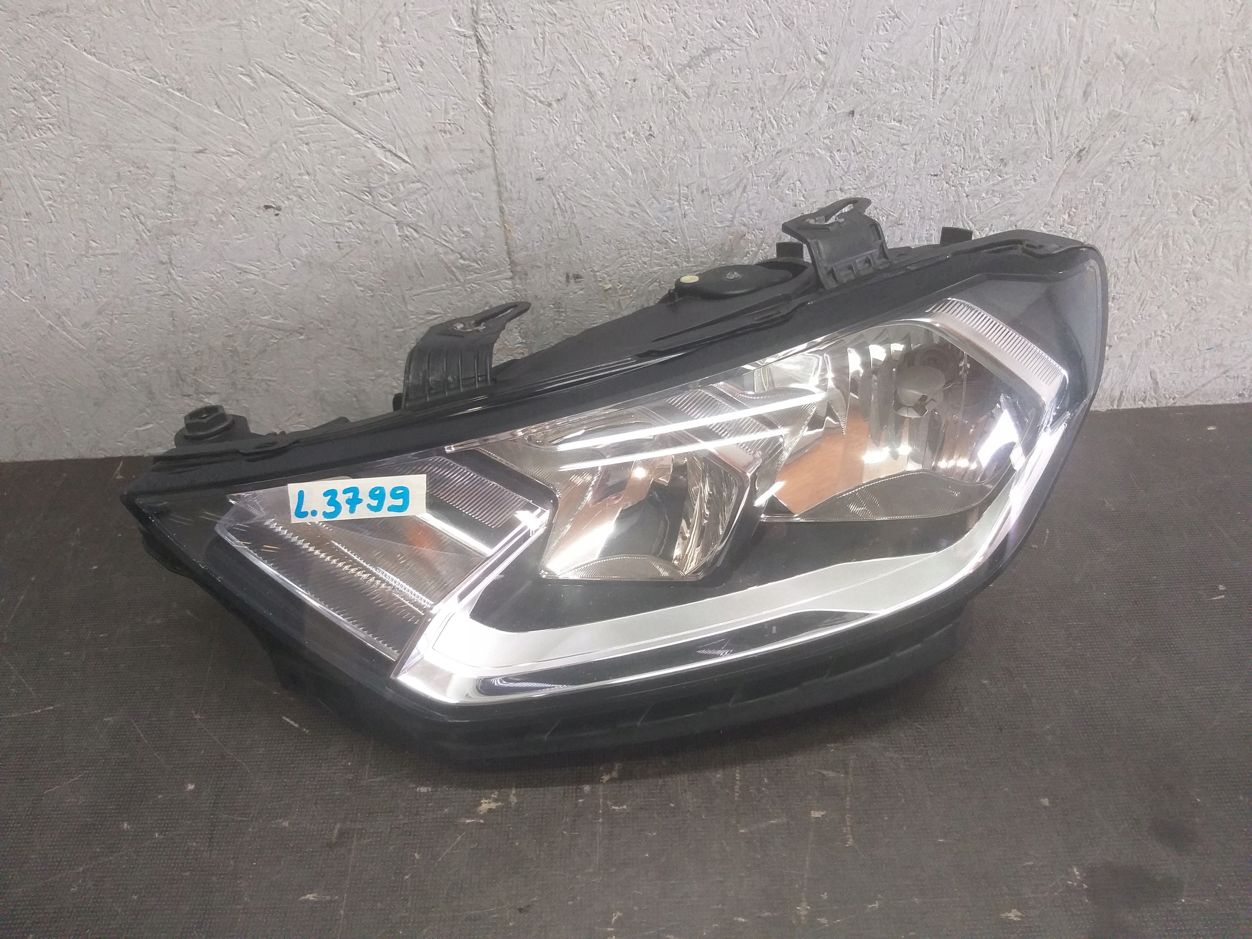 light front left AUDI A1 82A 82A941003