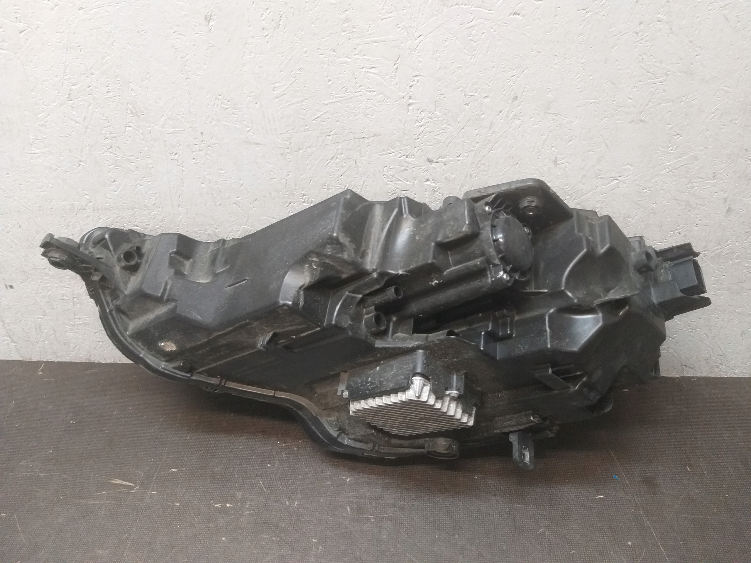 light front right AUDI A3 FULL LED 8Y0941034
