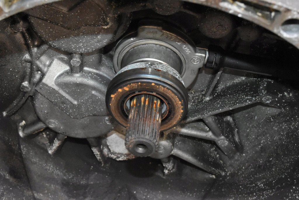 Getriebe VOLVO V50 S40 2 II 2.0 D 136 KM 04-07
