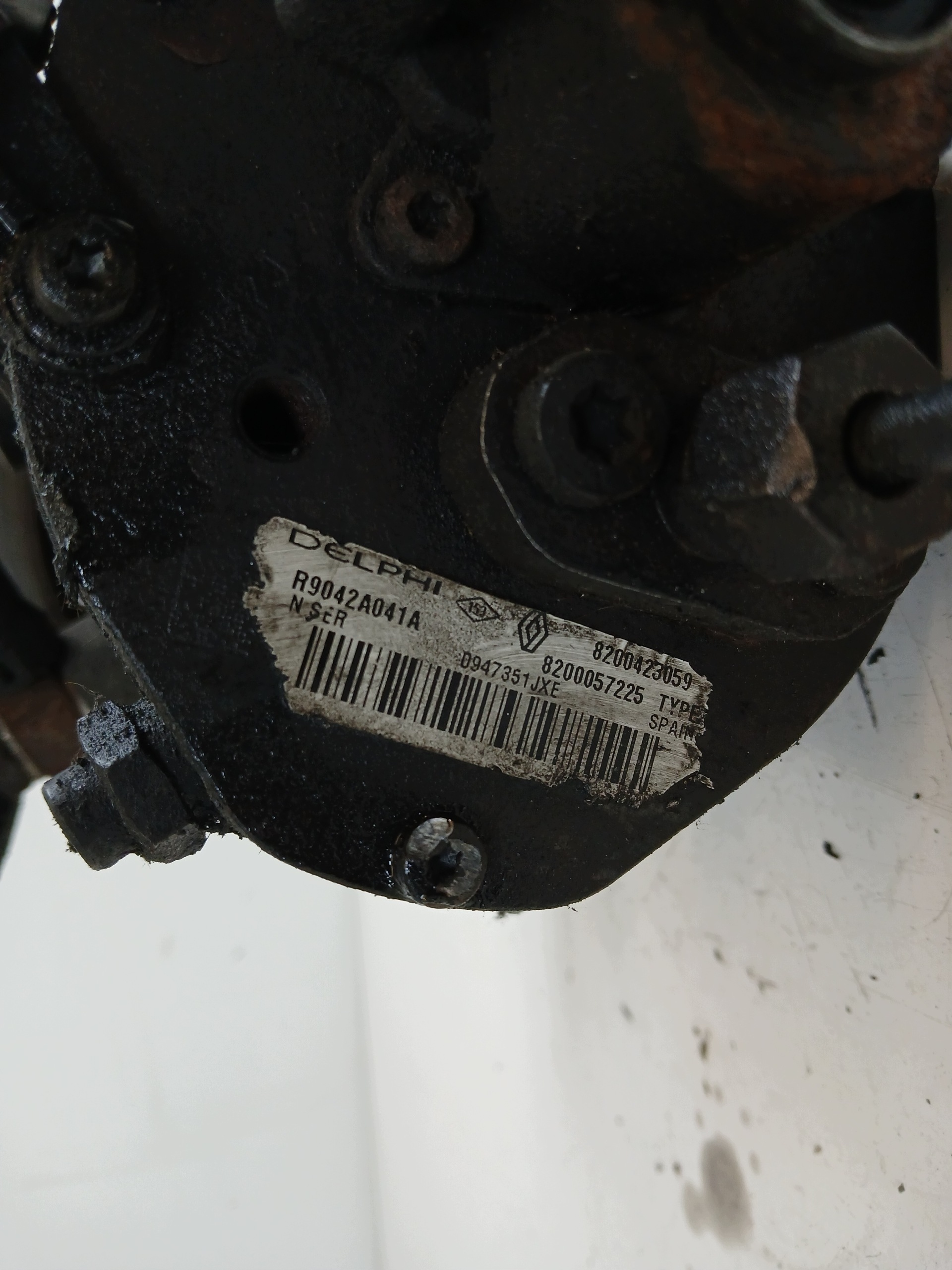 RENAULT MEGANE II CLIO III 1.5 DCI Einspritzpumpe 8200423059