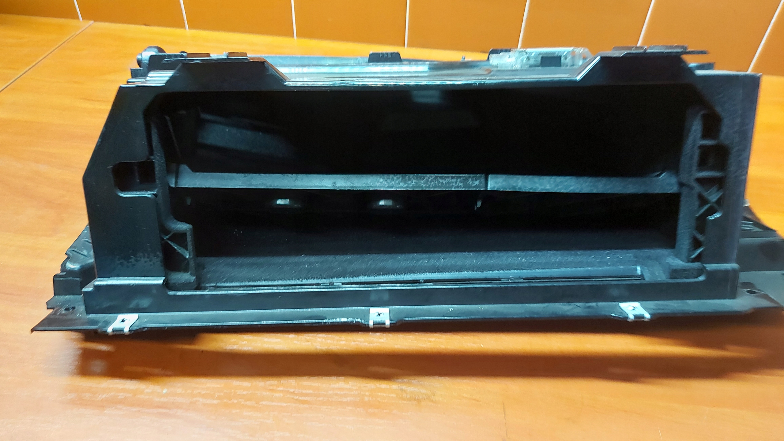 бардачок пассажира BMW 5 E60 E61 04-
