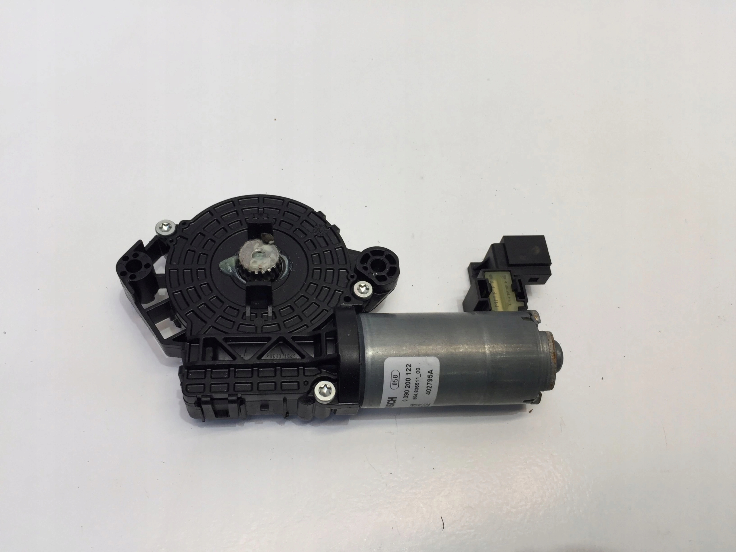 0390200122 - MERCEDES GLC X253 2018 WINDOW ROOF MOTOR