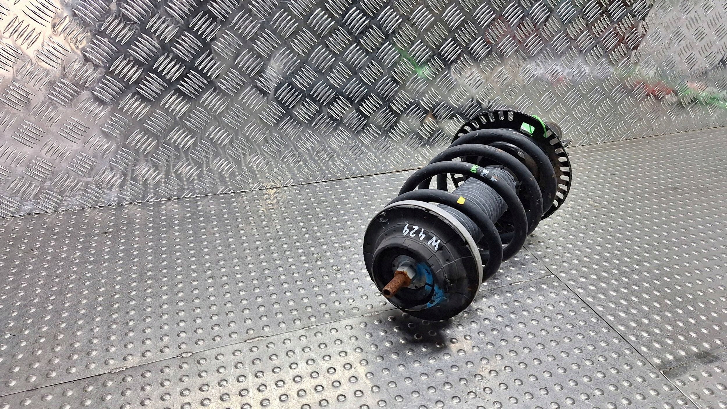 shock absorber left right front 7H0413031N VW TRANSPORTER T5