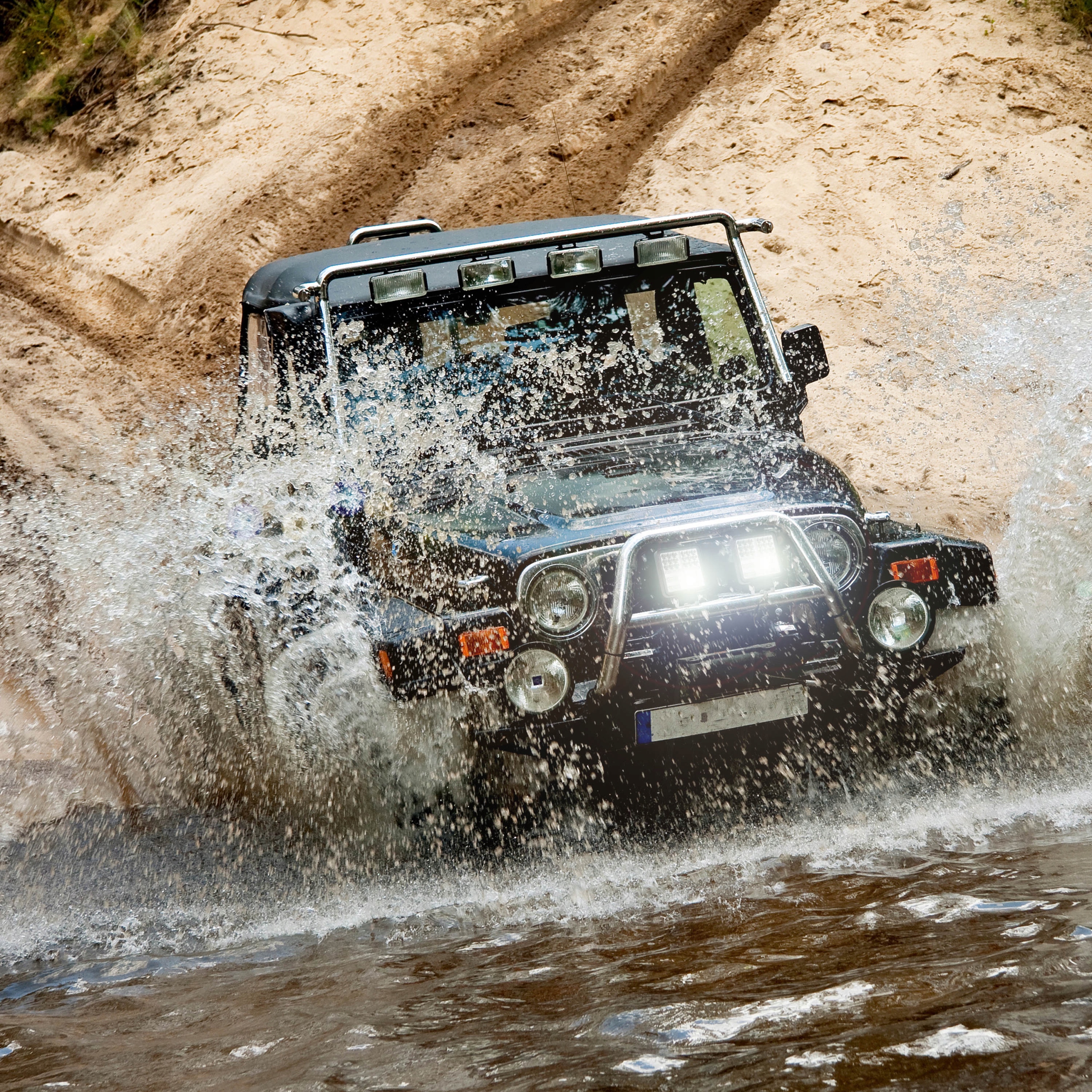 LAMPA 38 LED HALOGEN ROBOCZY SZPERACZ 177W 12V-24V Źródło światła LED