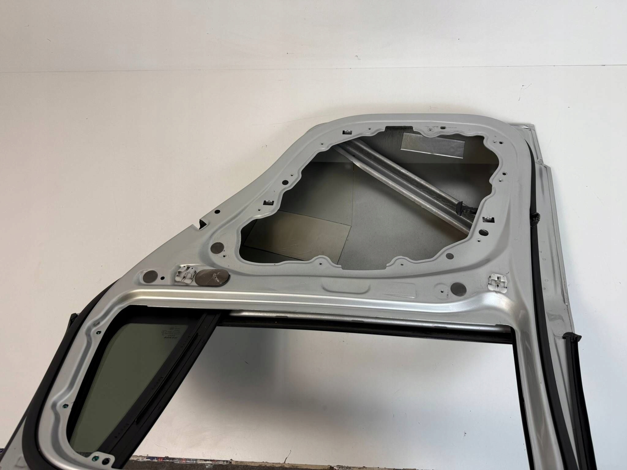 Volvo V60 II door rear. right 711 71100