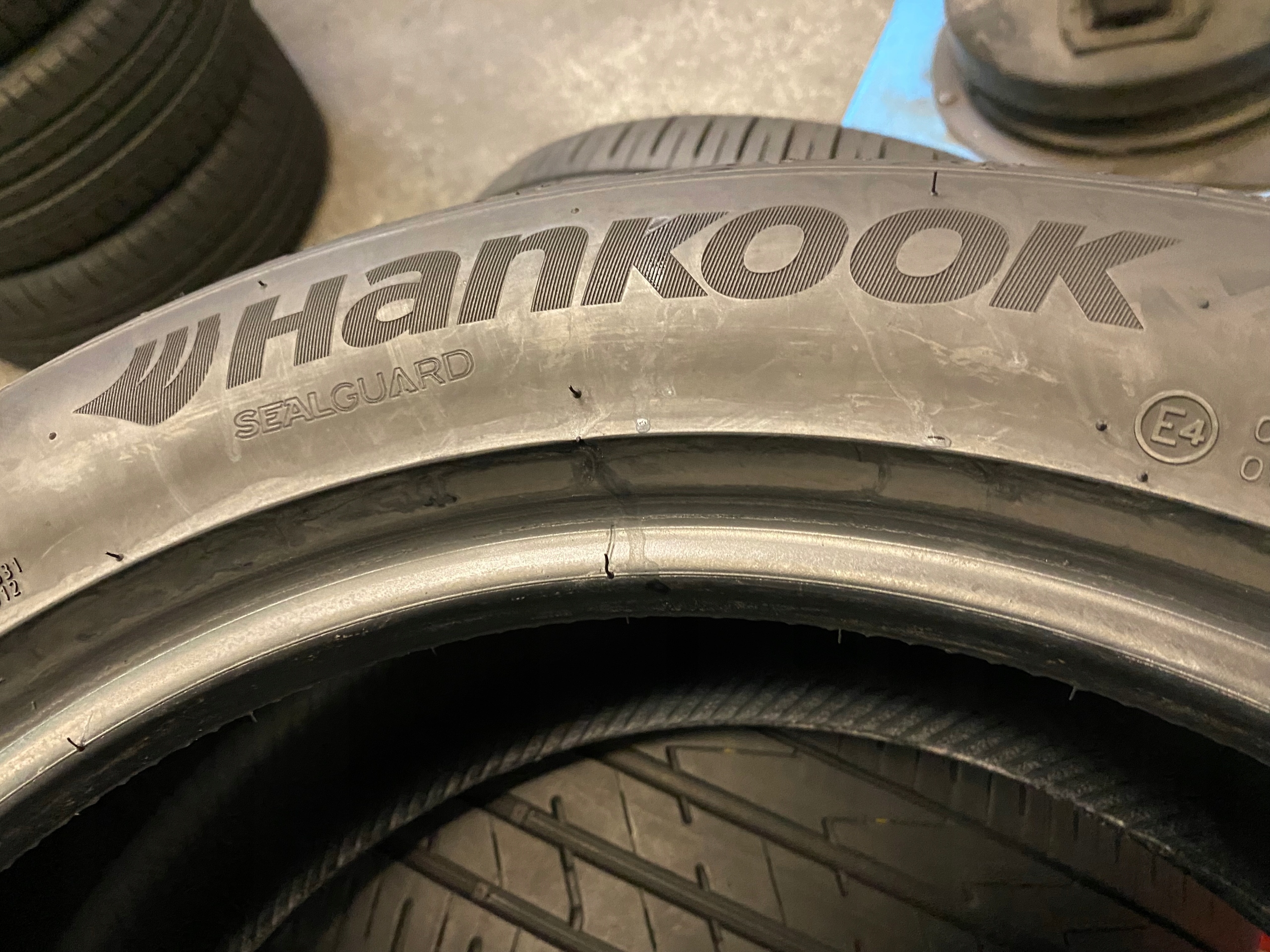 4 tyres summer 235/50R19 Hankook S1 Evo2 SUV 6,5mm