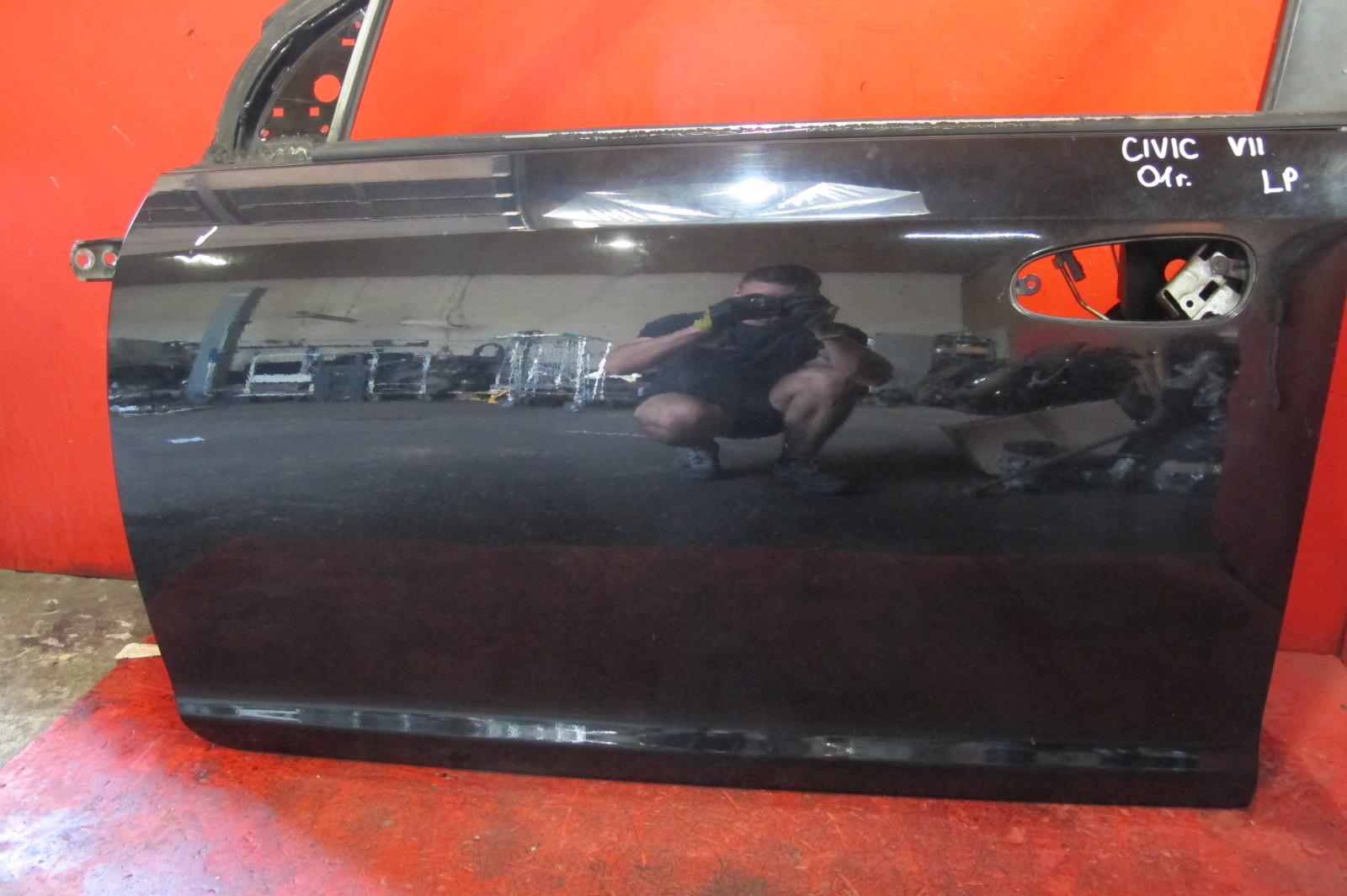 HONDA CIVIC 7 VII EU8 01-06 door left front front 5D B92P