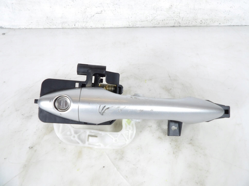 Hyundai ix35 09-13 handle door left front chrom 90721-00400