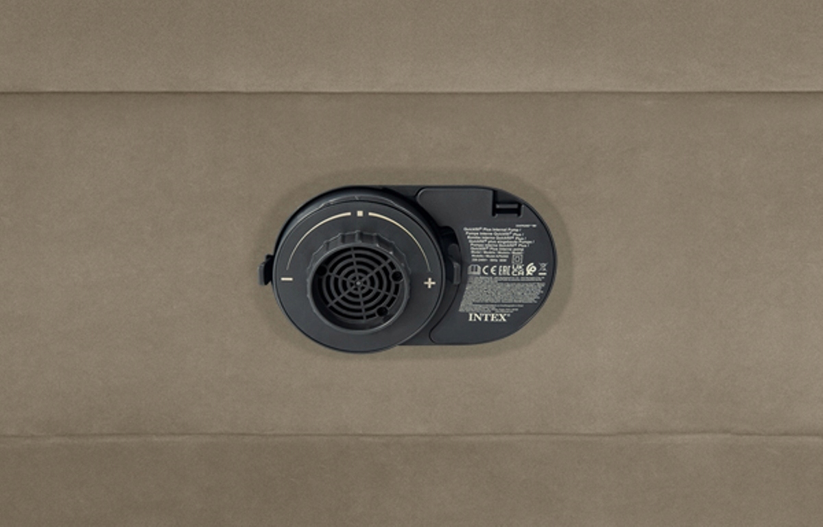 Materac do spania z pompką 152x203x46 64428 Intex Model Queen