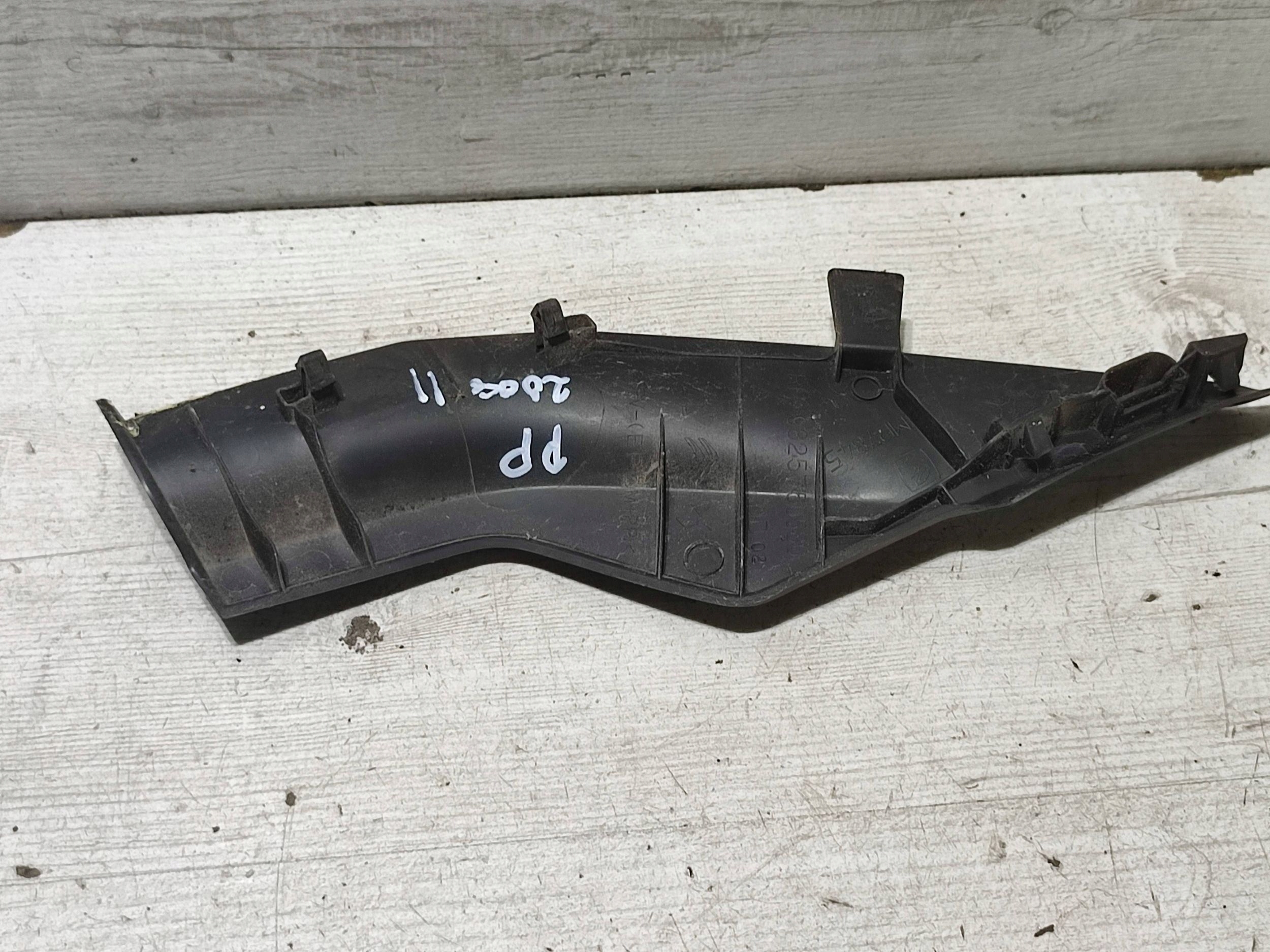 Peugeot 2008 II 2020 front side right torpedo front