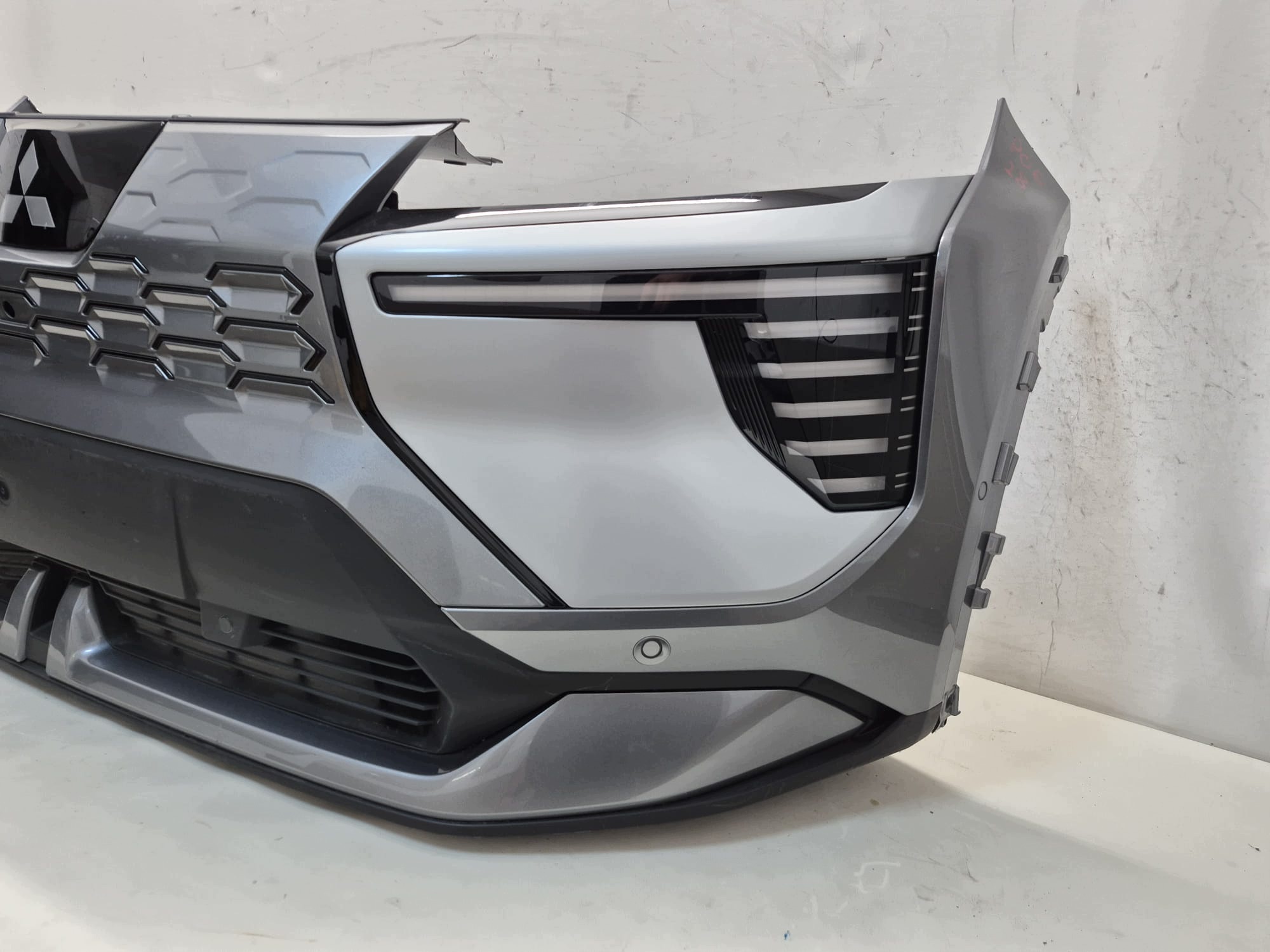 MITSUBISHI ECLIPSE CROSS II 26- bumper front front PDC 620329930R