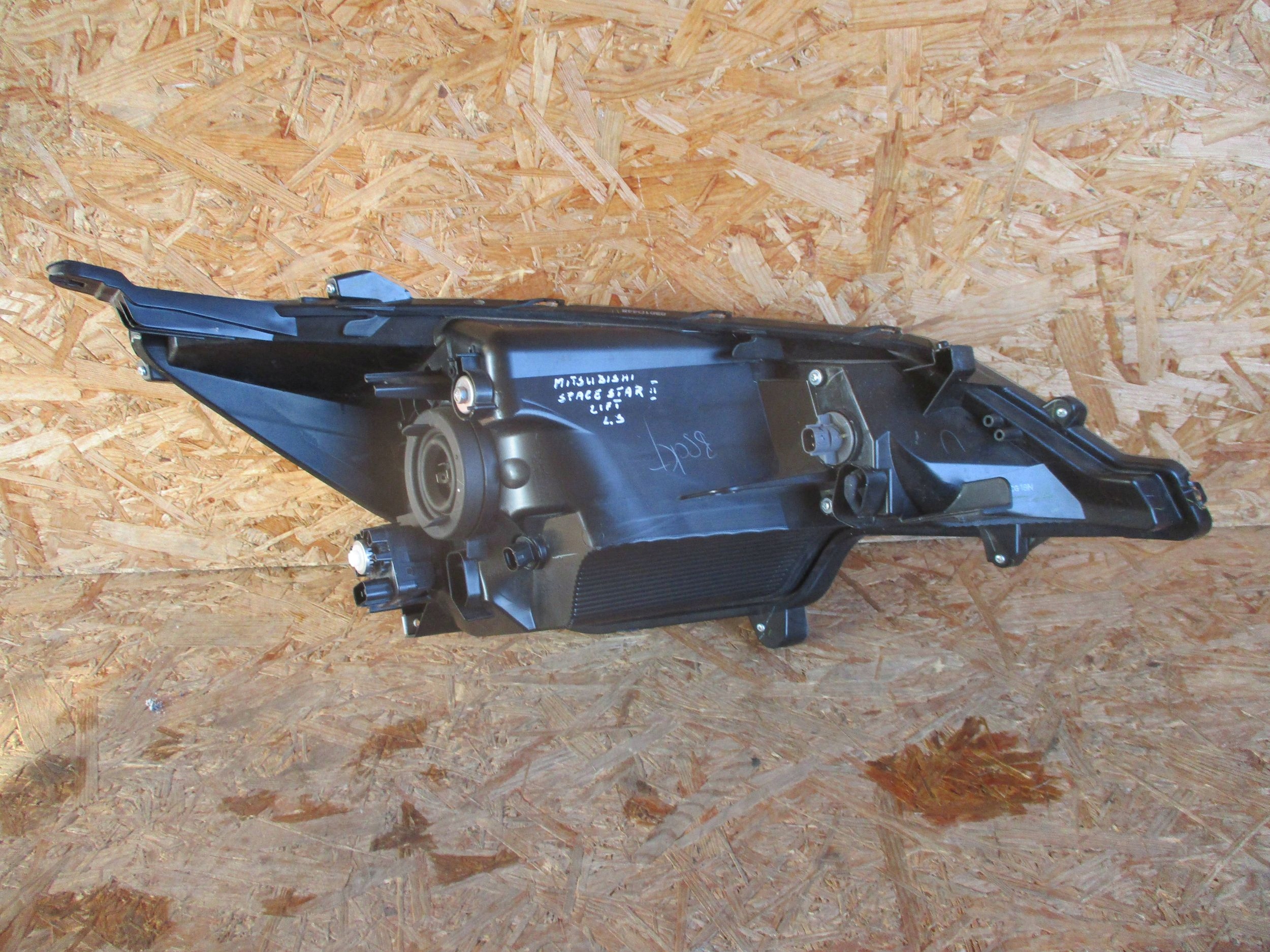 light front front left MITSUBISHI SPACE STAR II LIFT 20