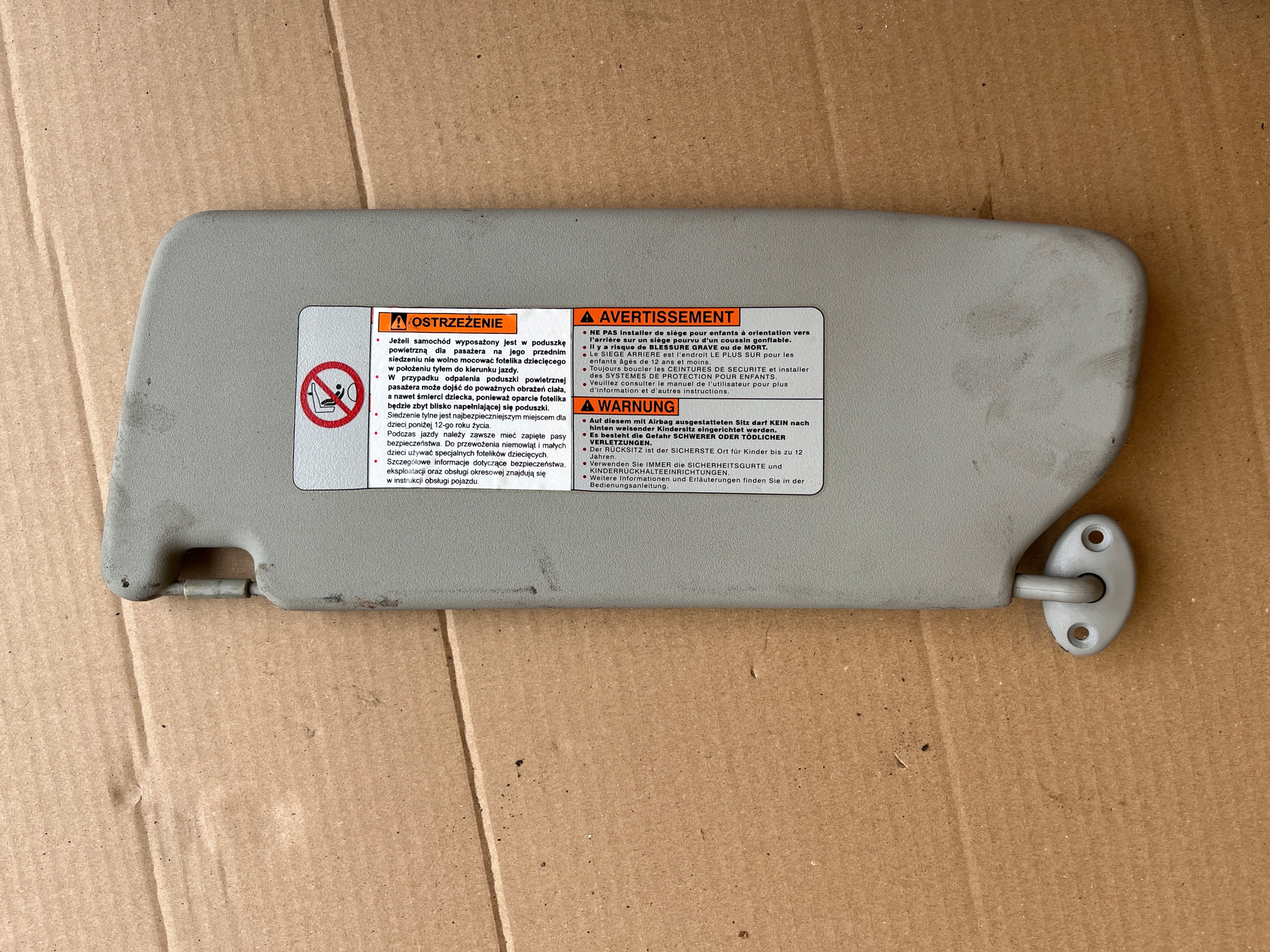 PRAWY DASZEK SŁONECZNIK SUZUKI IGNIS 2003-2010